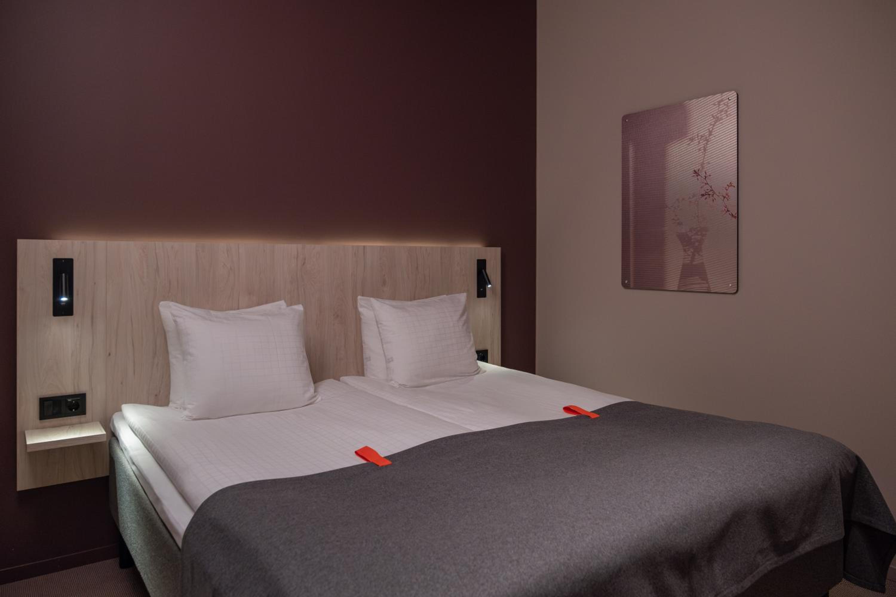 Small Double Room - without window - Photo 10