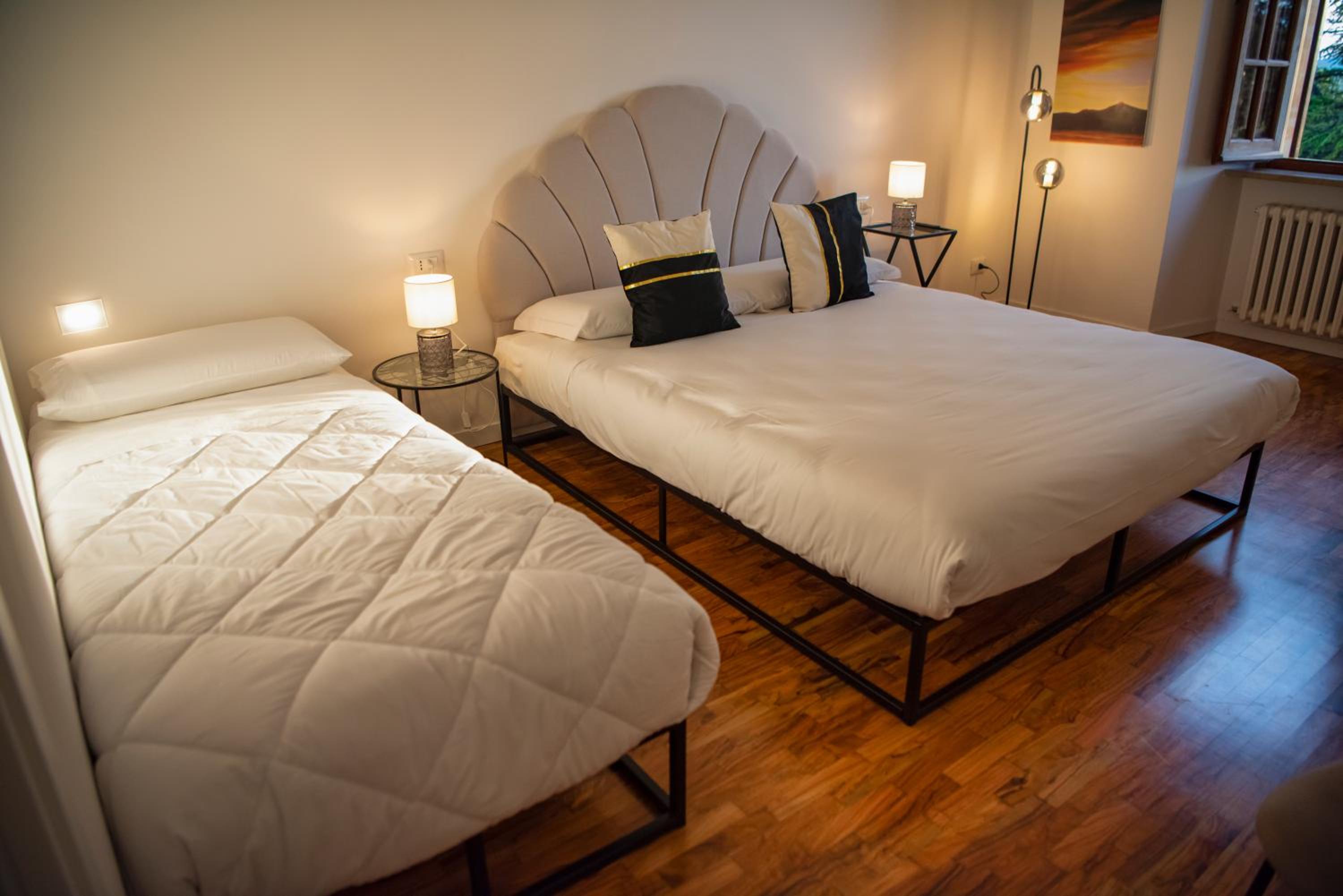 Double Room with Private External Bathroom photo 2