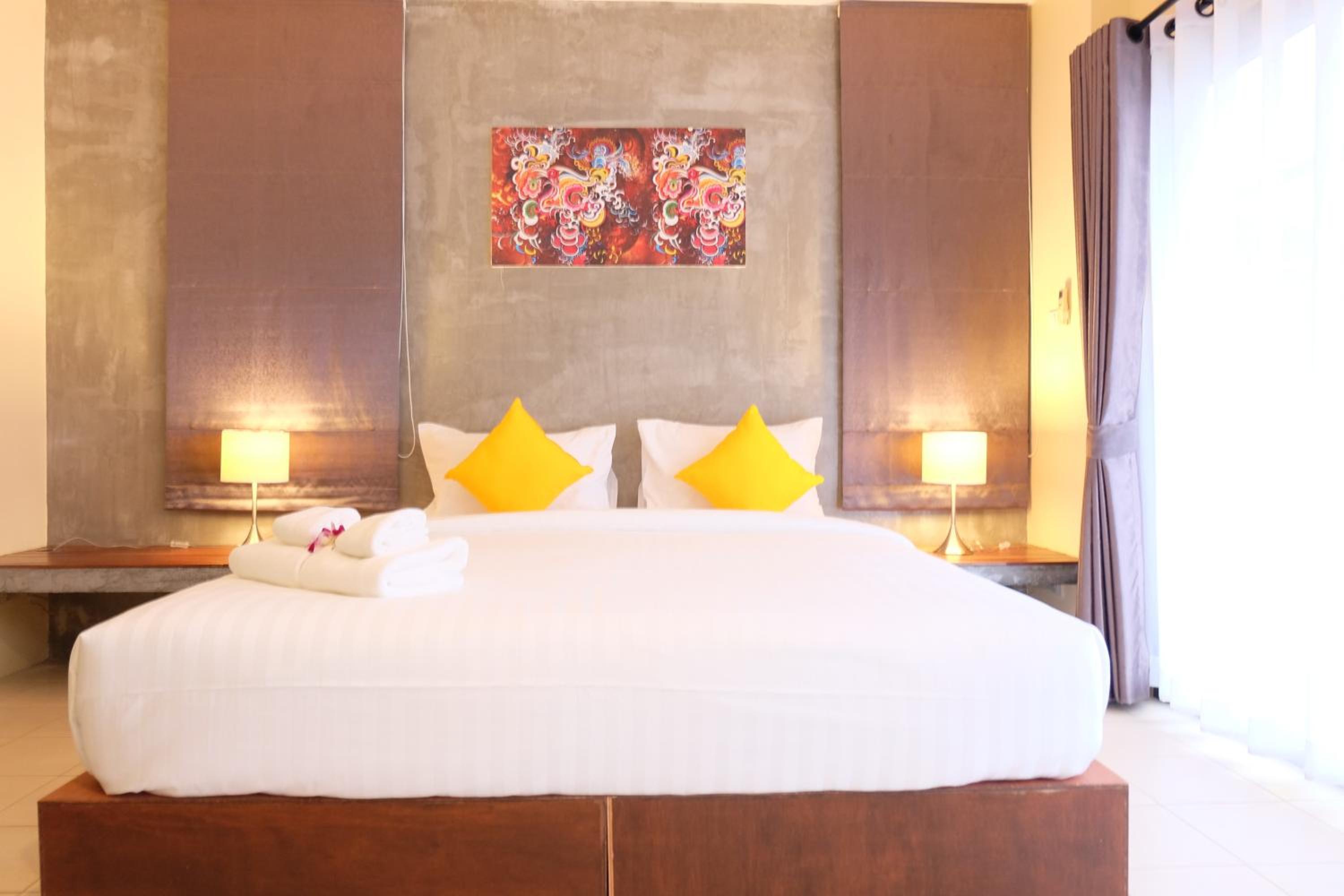 Double Room with Balcony - Photo 5