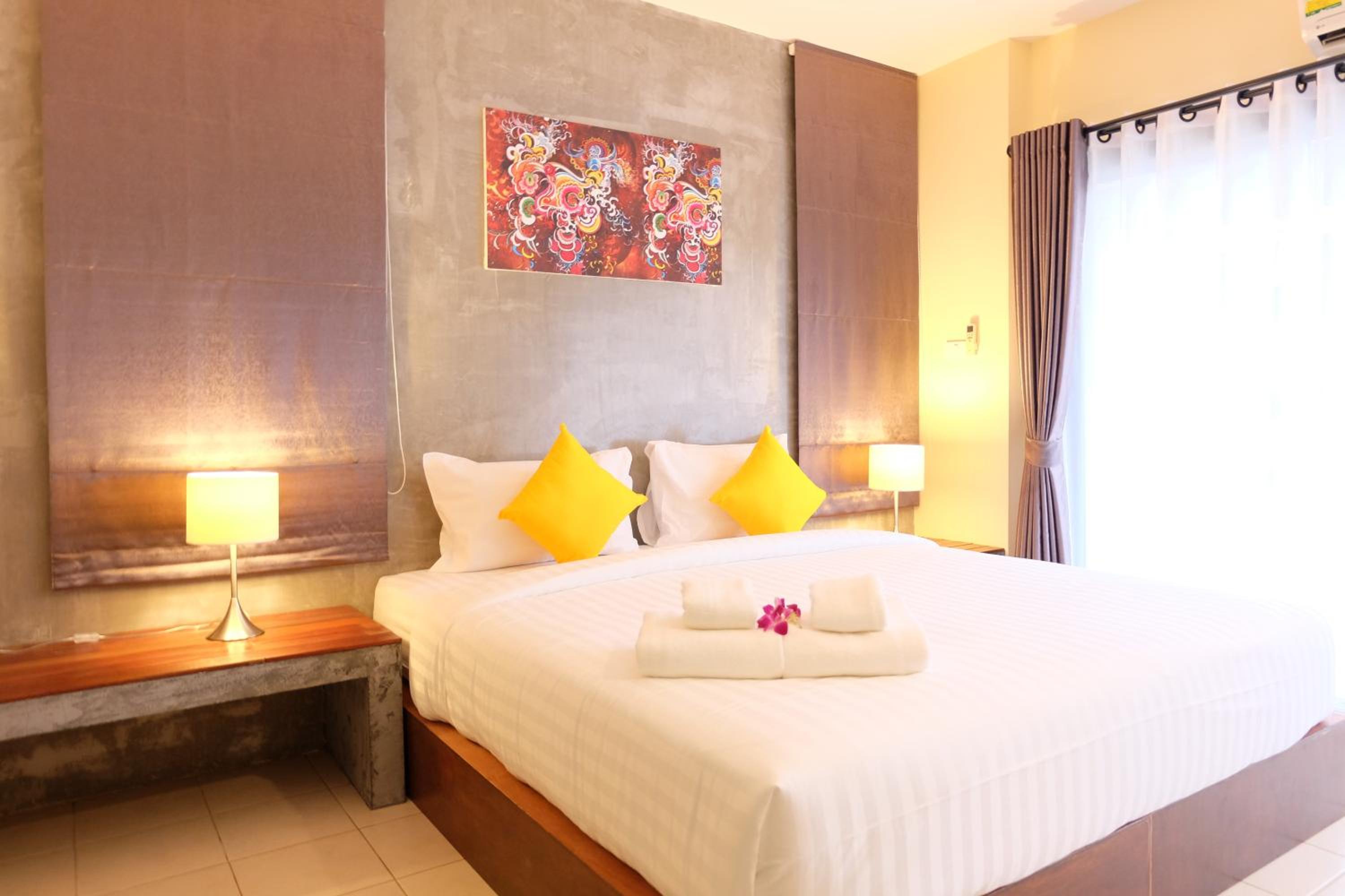 Double Room with Balcony - Photo 1