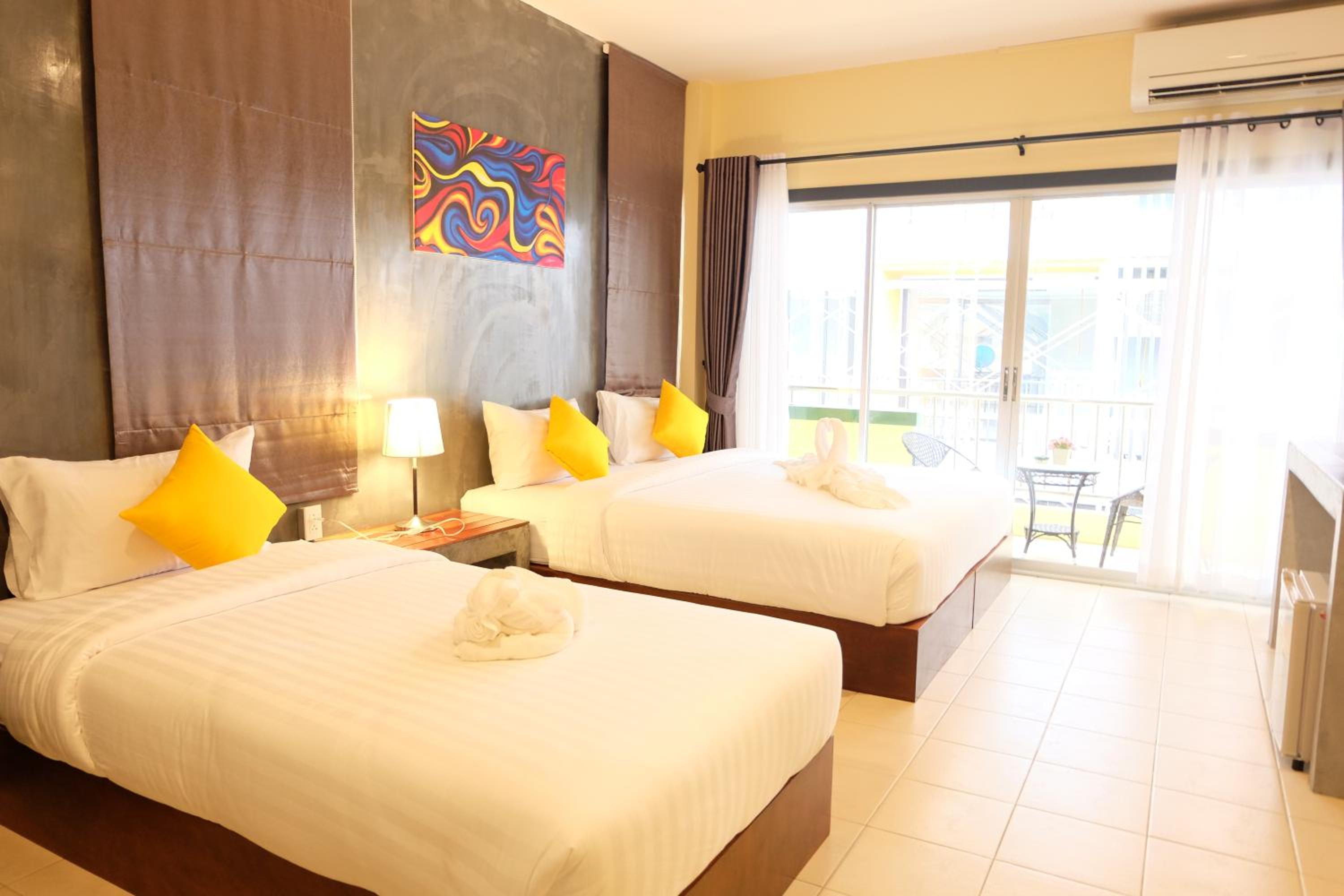 Deluxe Room - Photo 1