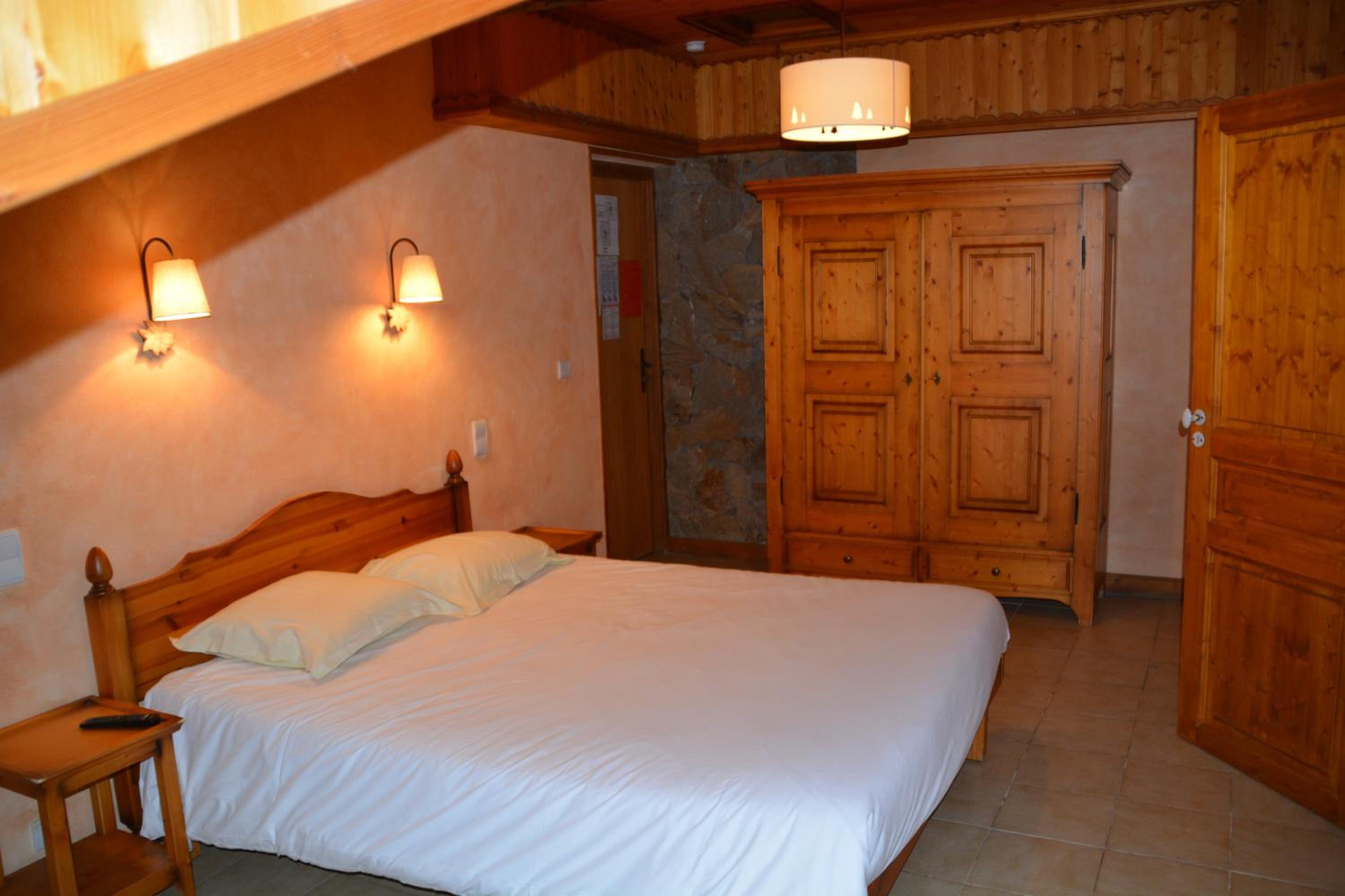 Double Room - Photo 2