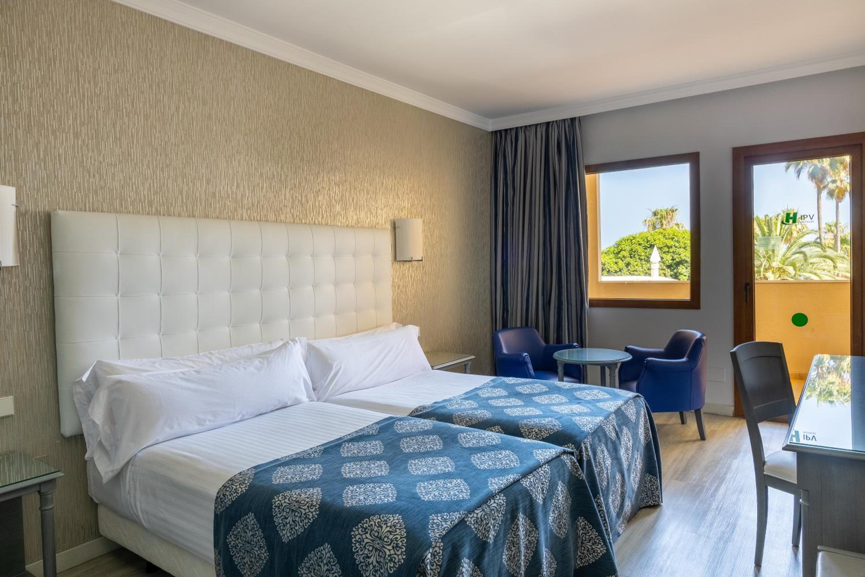 Standard Double or Twin Room - Photo 3