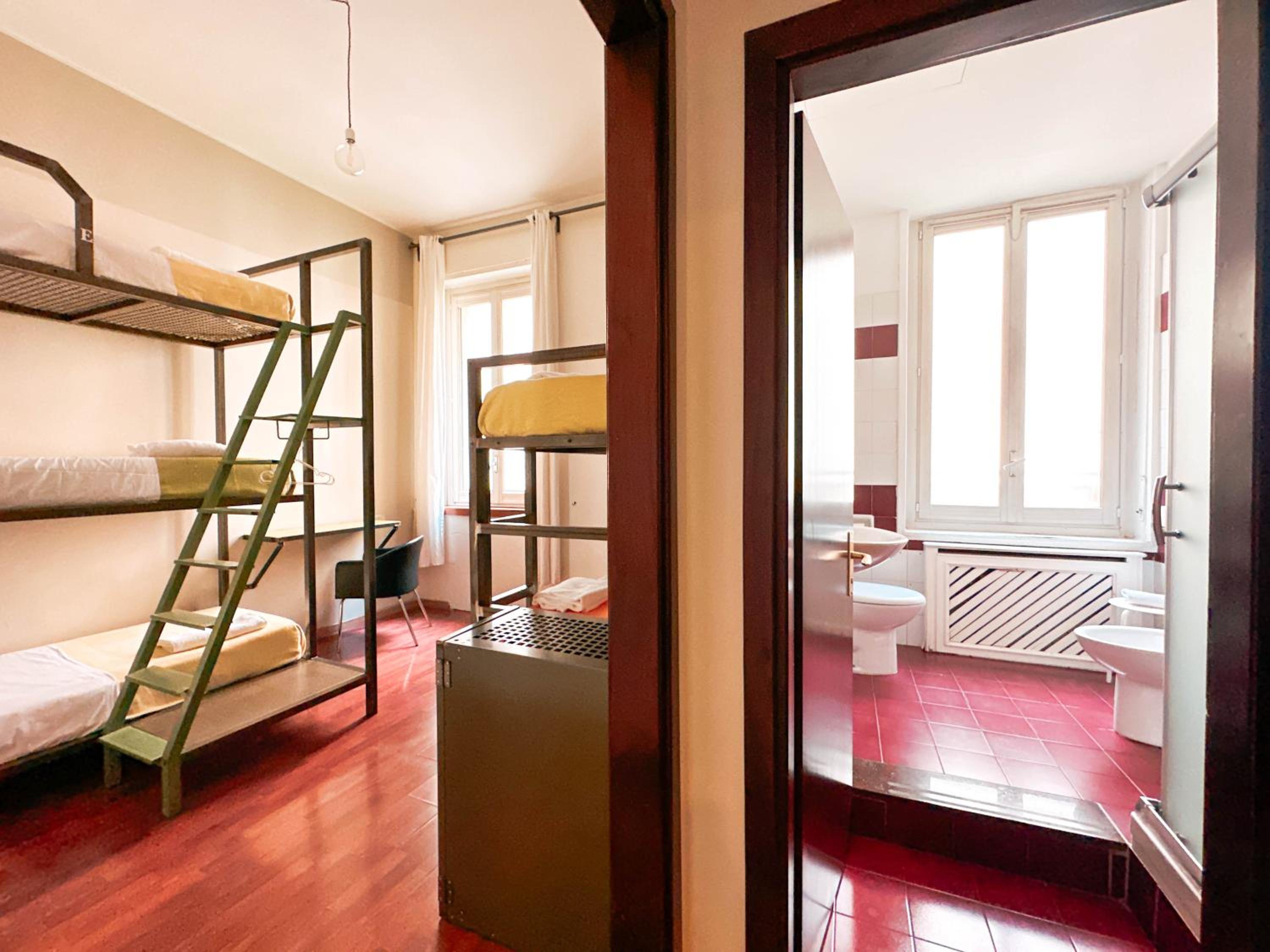 Bed in 5-Bed Female Dormitory Room photo 3