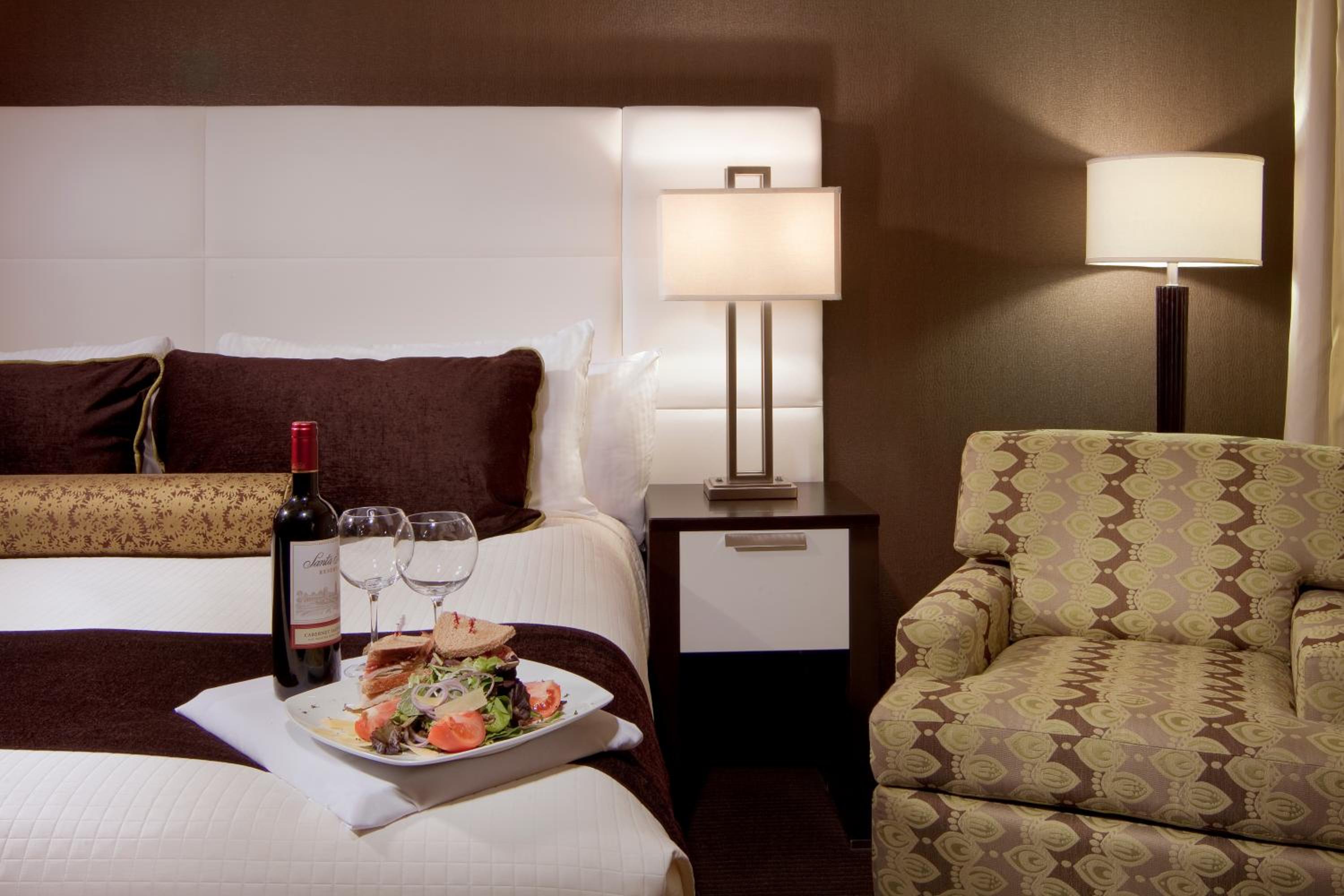 Executive King Room - Non-Smoking photo 2