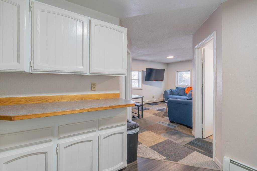 One-Bedroom Apartment photo 3