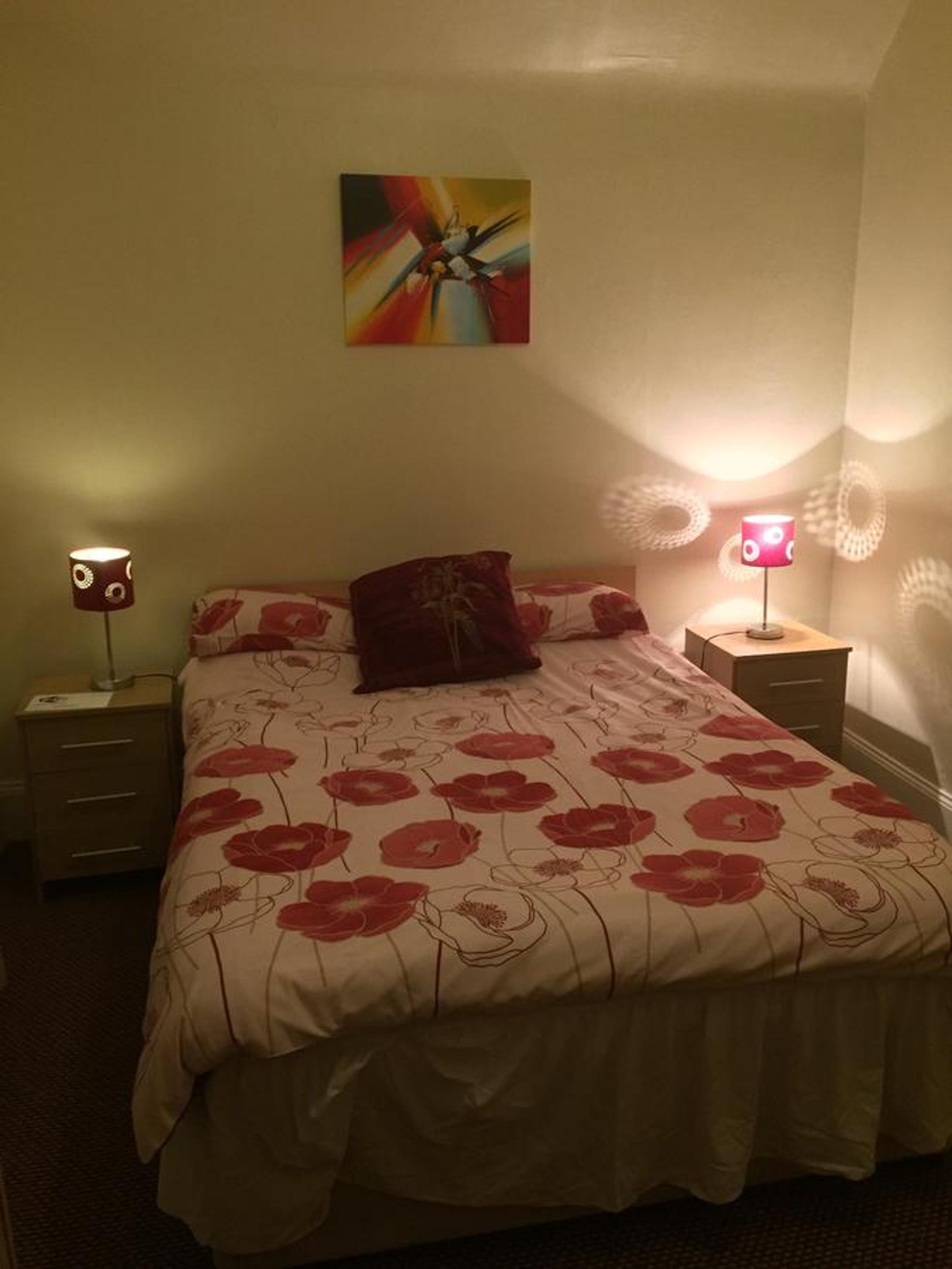 Double Room with Private Bathroom - Photo 3