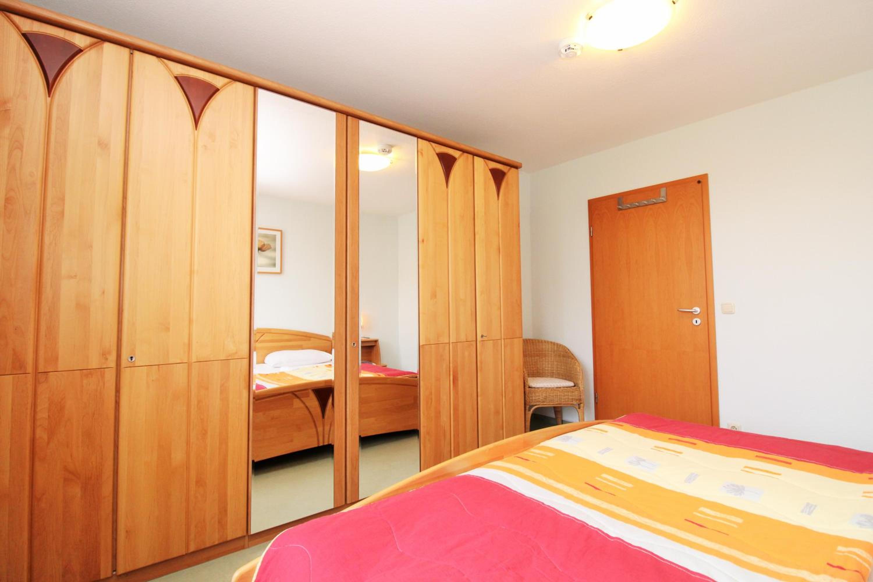 Apartment with Balcony photo 3