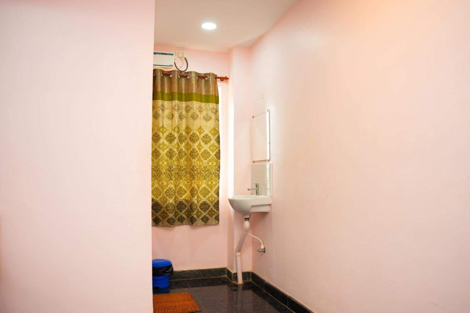 Deluxe Triple Room photo 2