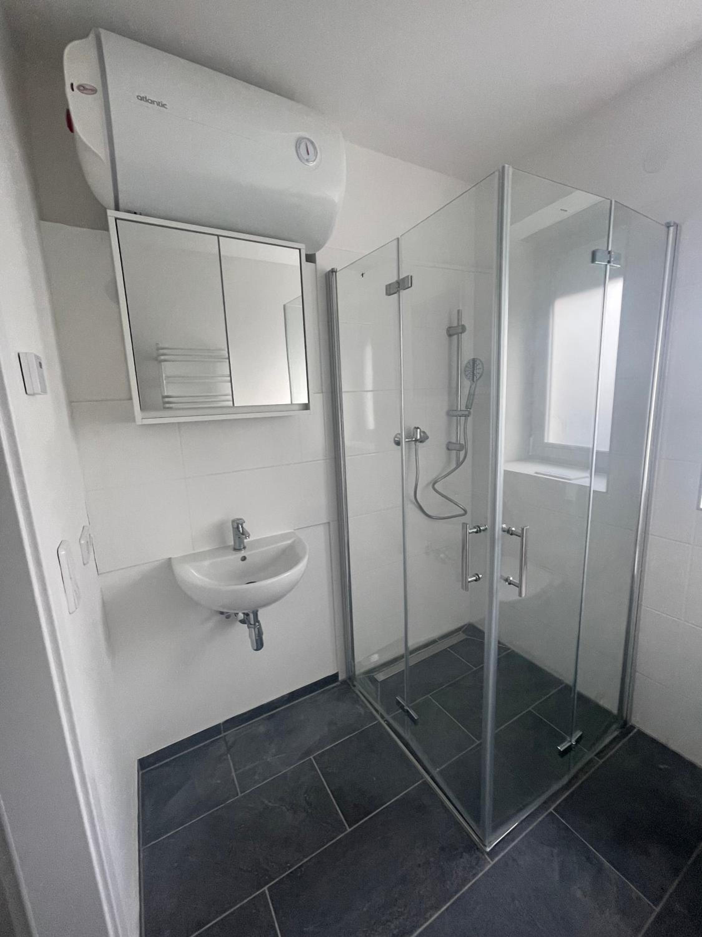 Three-Bedroom Apartment with Balcony photo 2