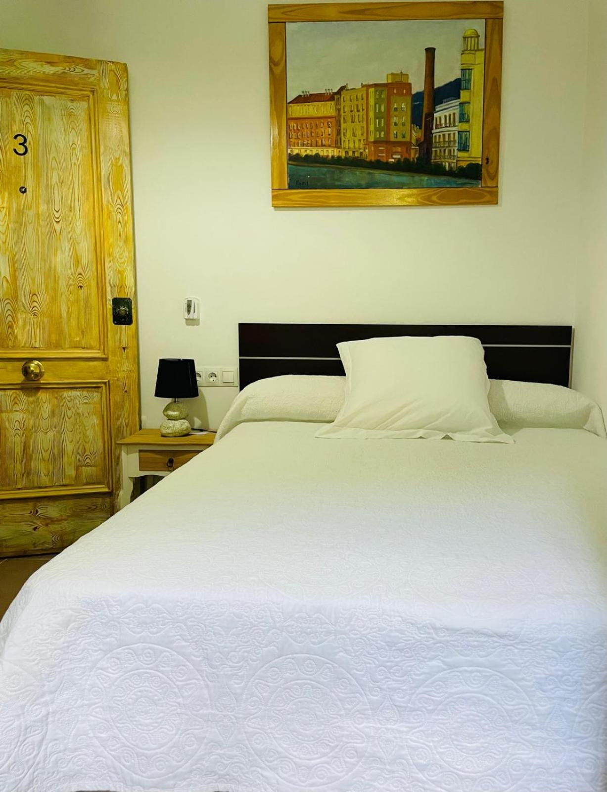 Standard Double Room photo 2