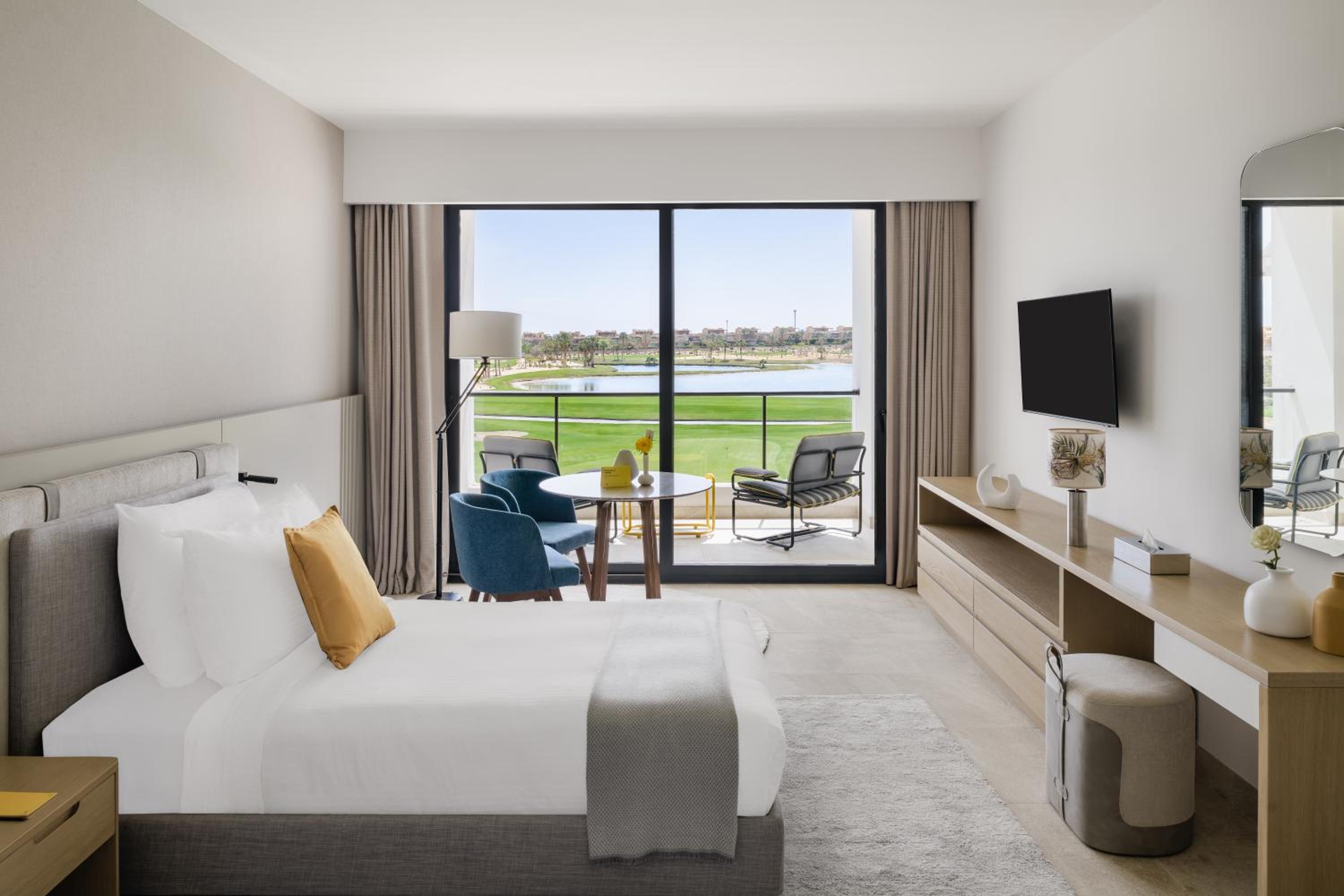 Deluxe King Room