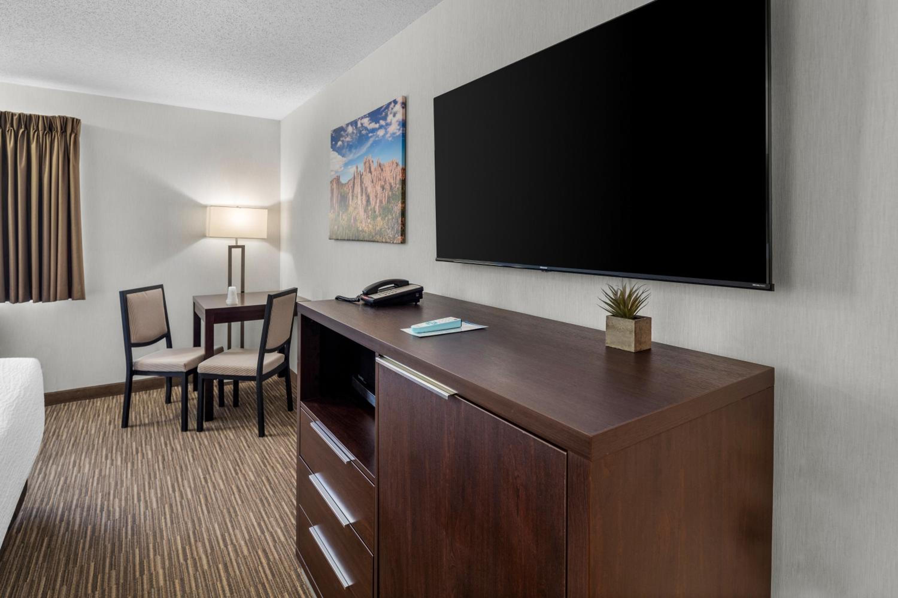 Queen Room with Two Queen Beds - Non-Smoking