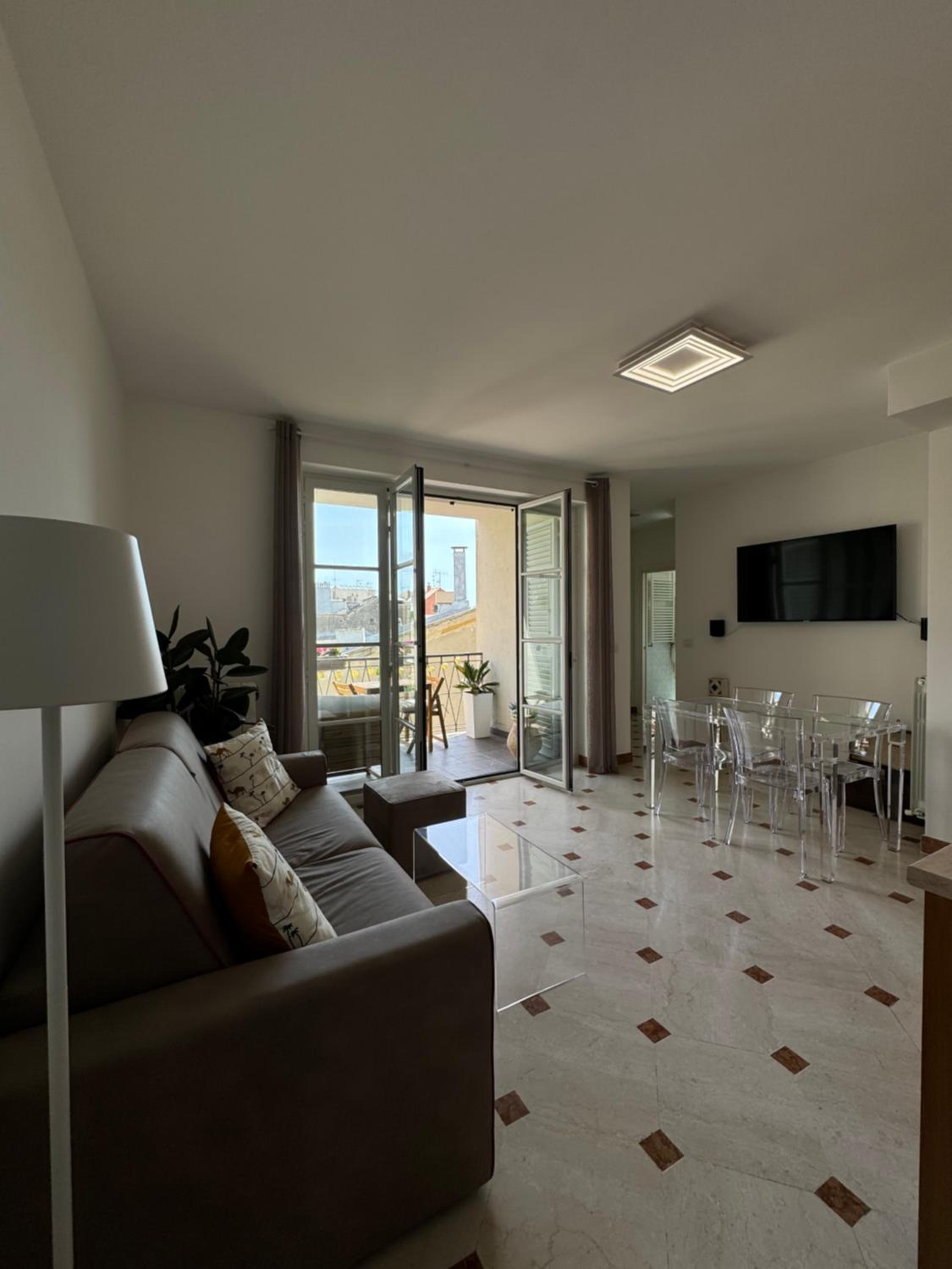 One-Bedroom Apartment with Terrace
