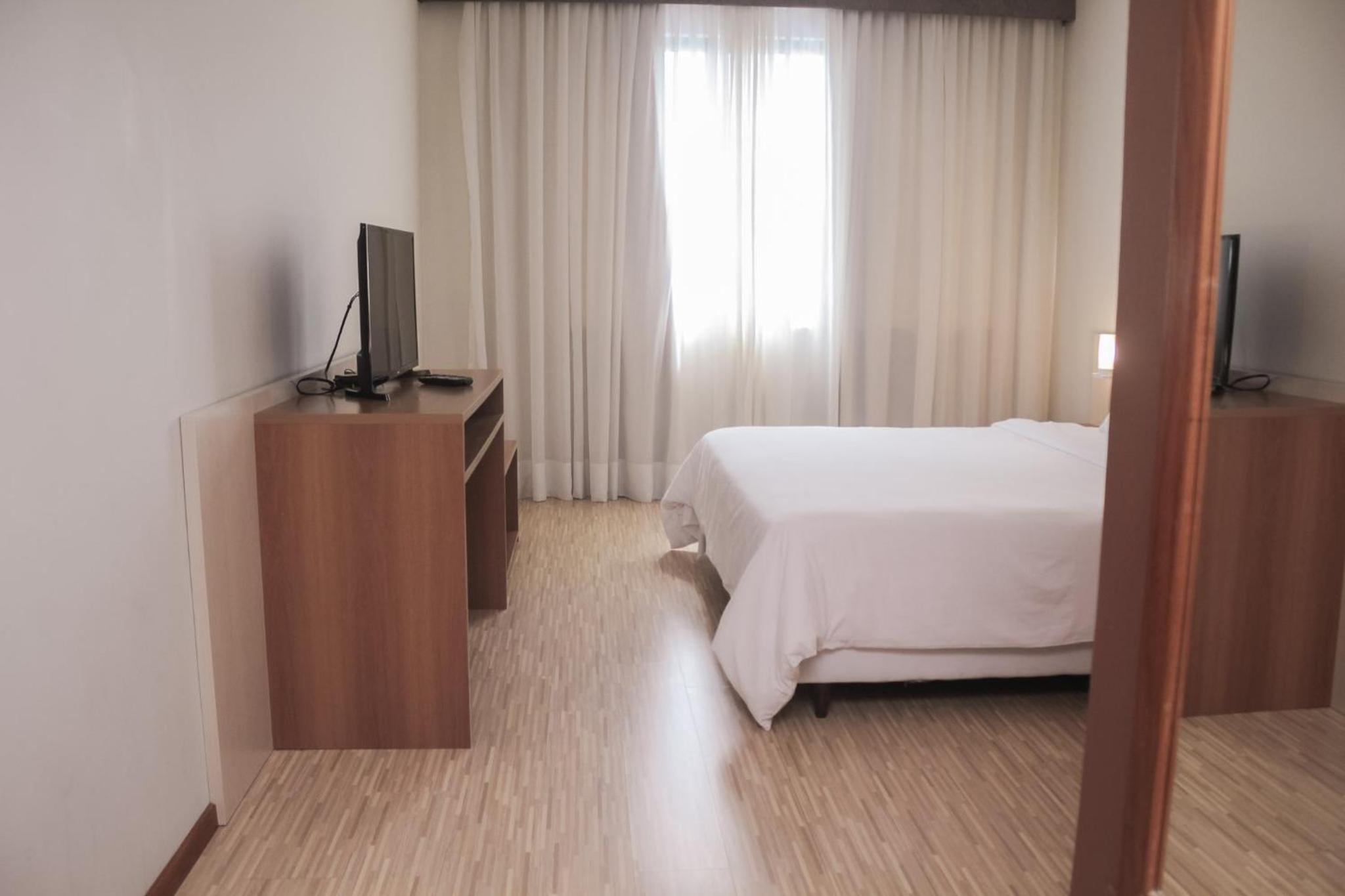 Superior Suite - Photo 2
