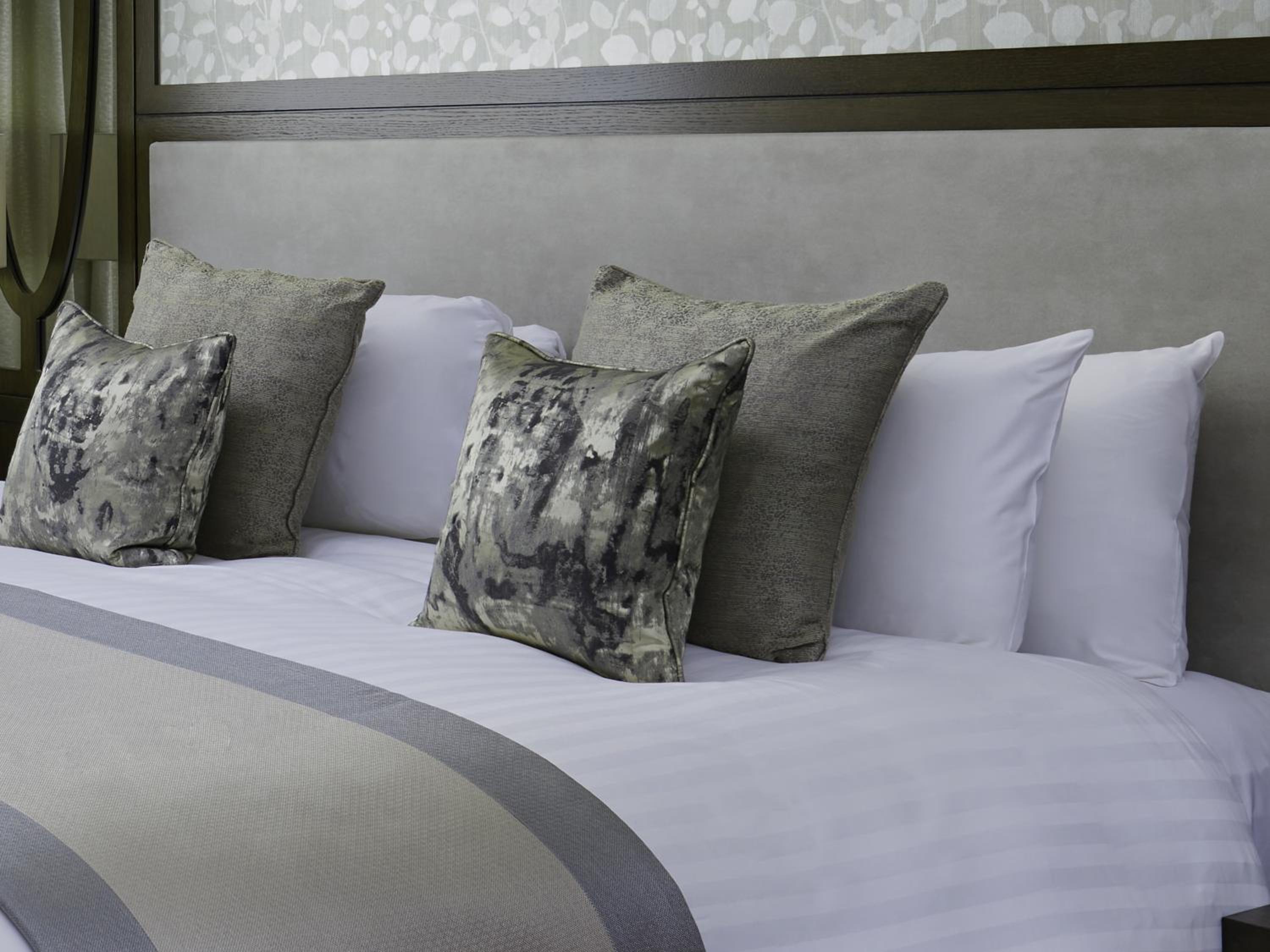 Superior King Room - Photo 3