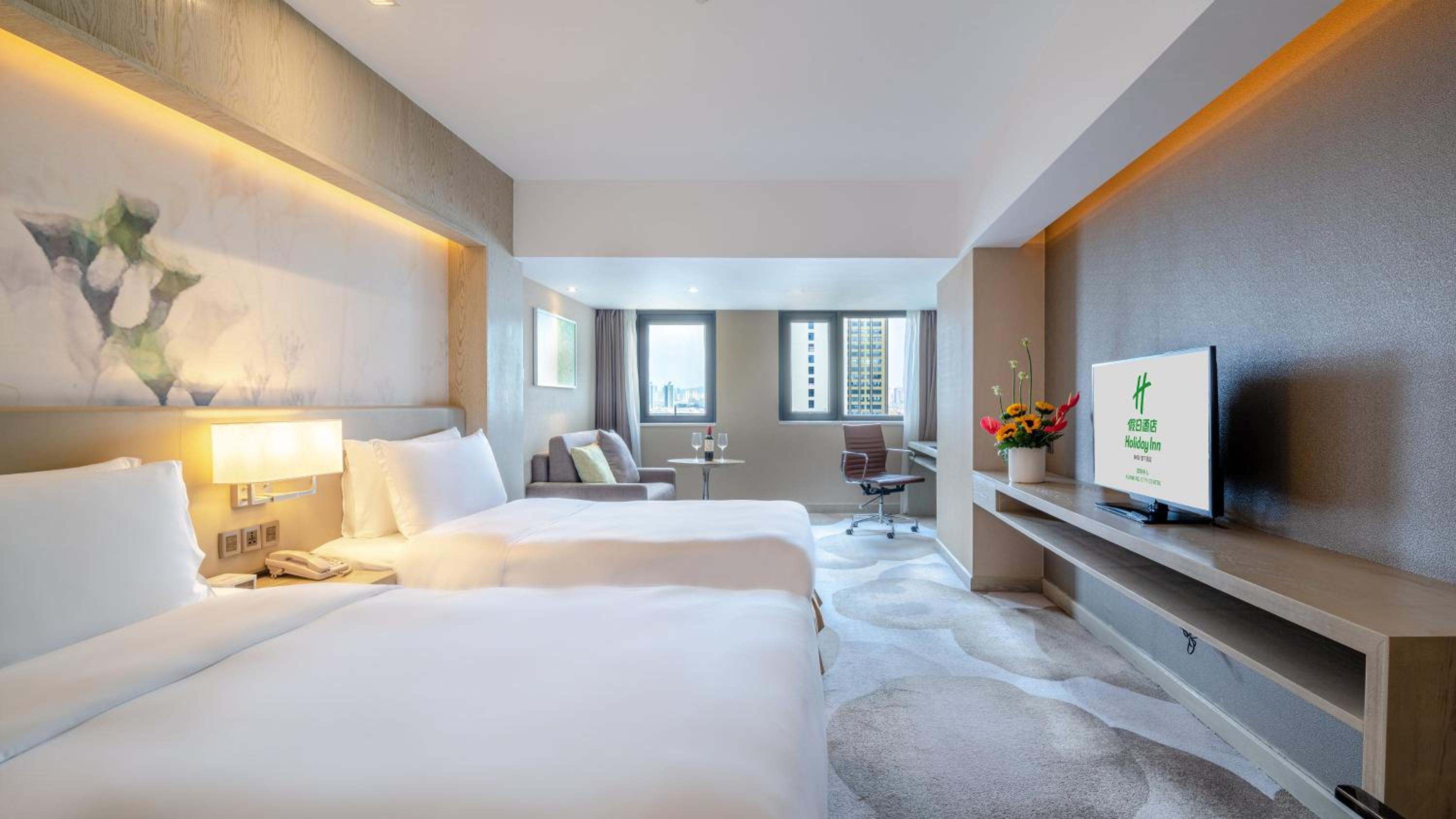 Premium Twin Room - High Floor thumbnail 5