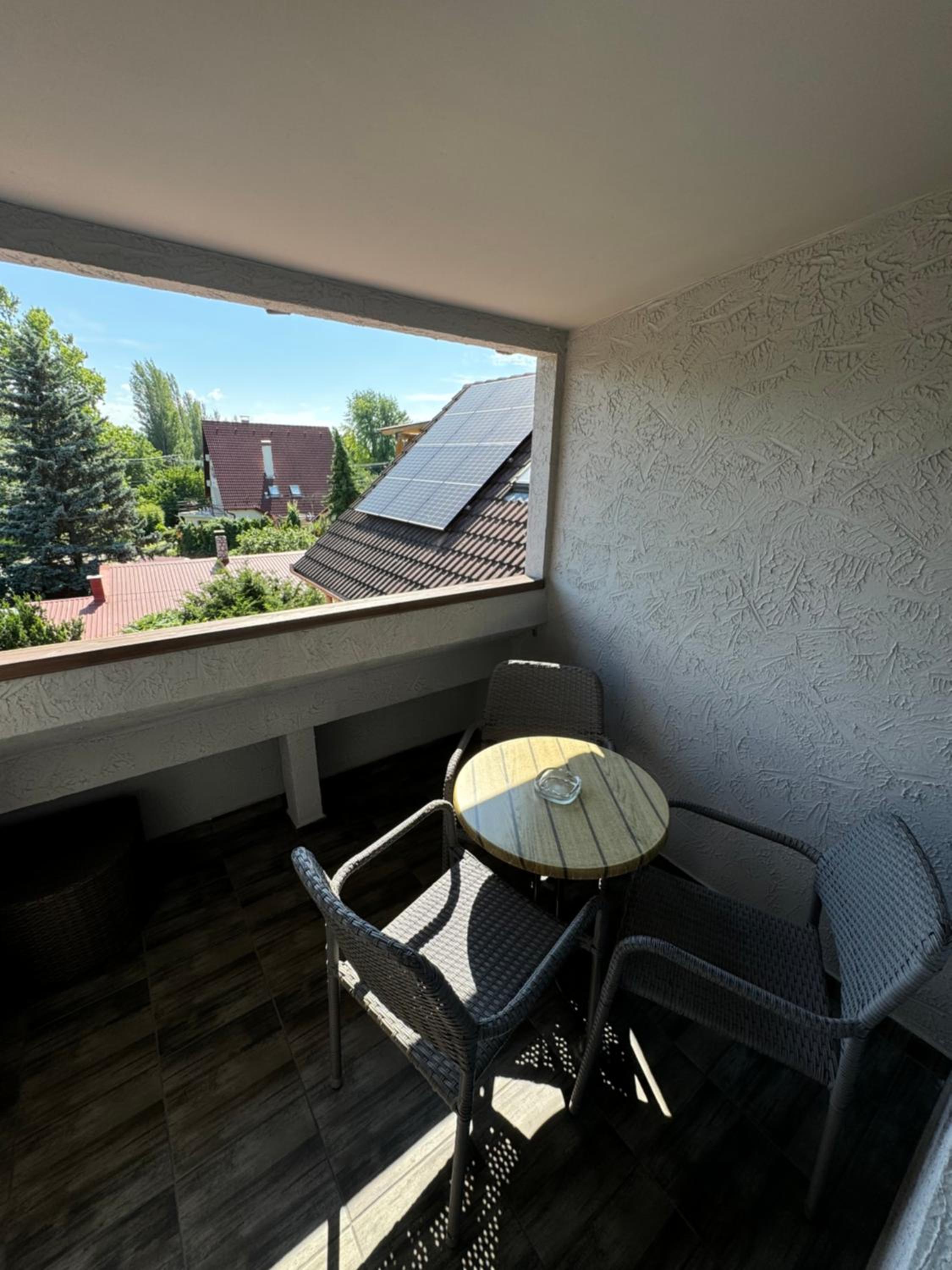 Apartment with Living room and Terrace photo 2