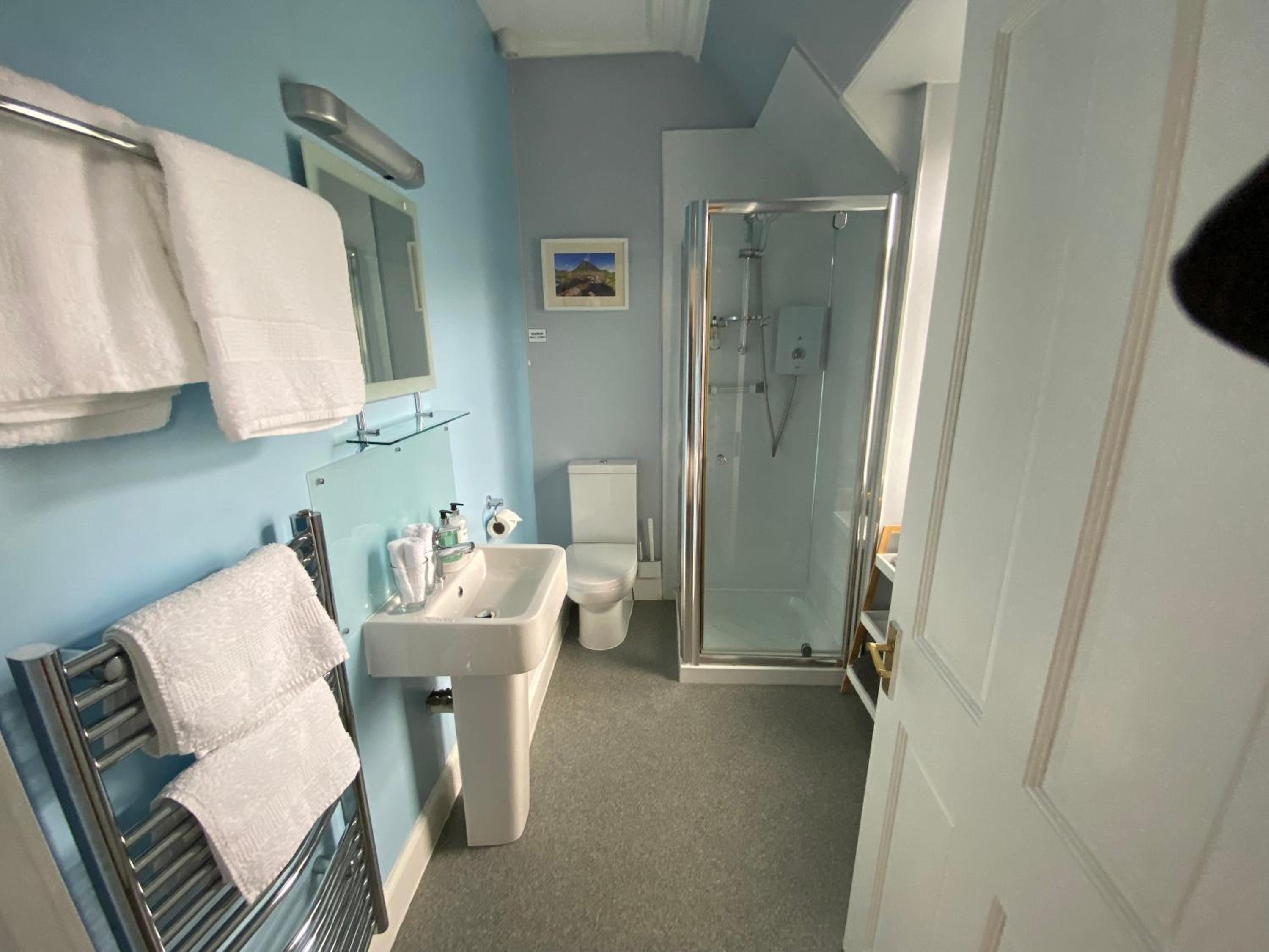 Deluxe Double or Twin Room - Photo 5