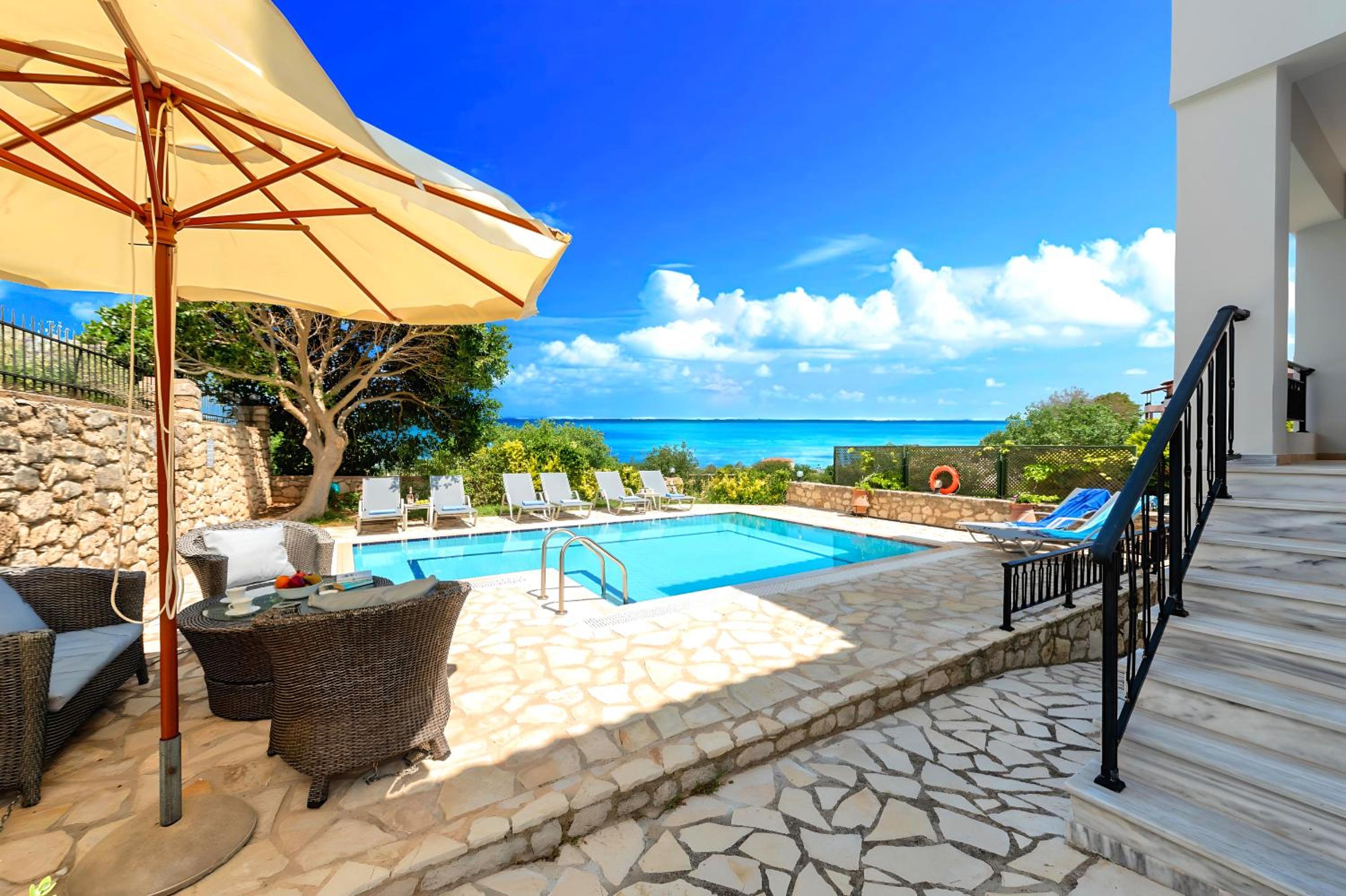 Villa with Private Pool photo 3