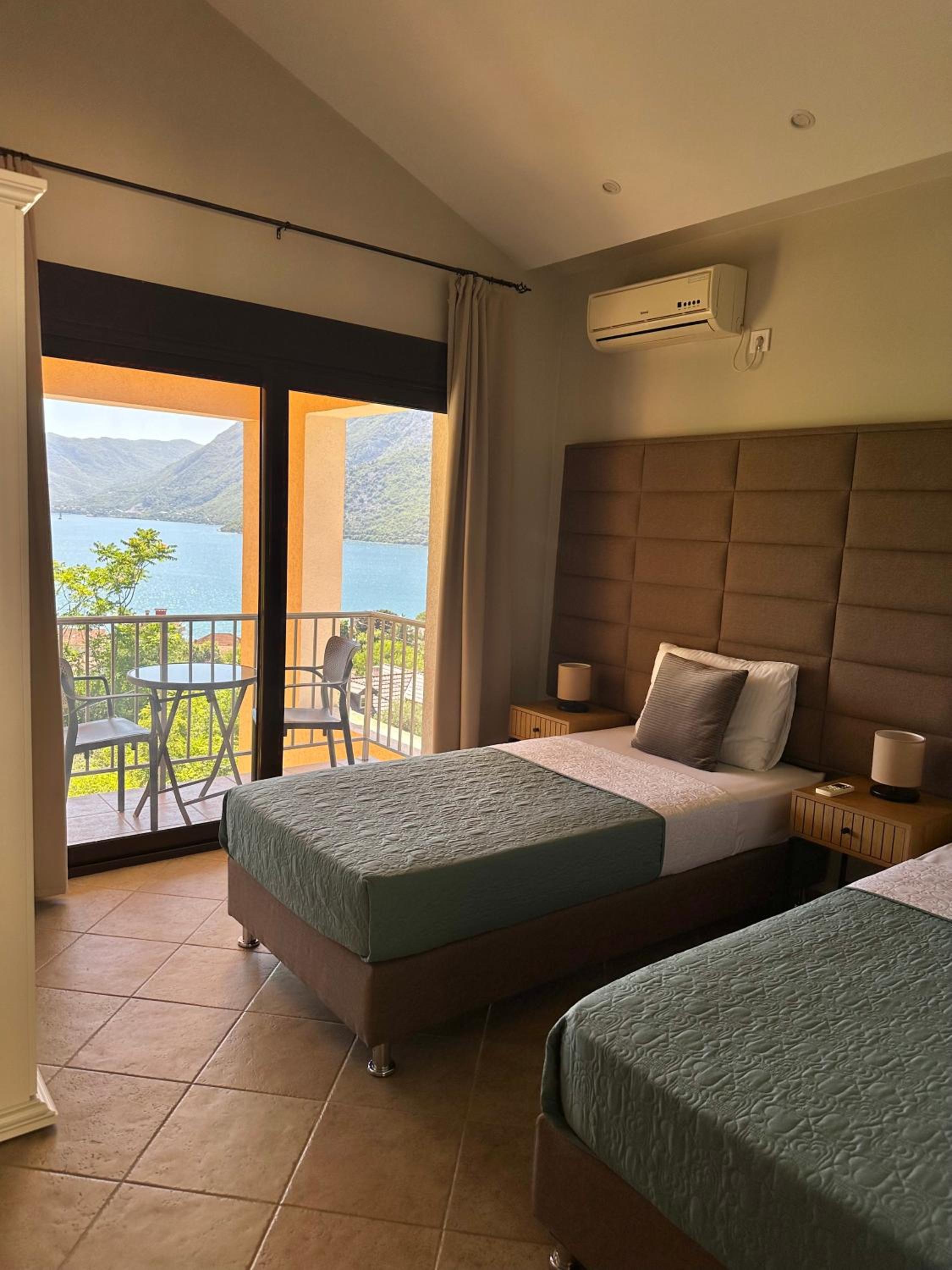 Two-Bedroom Apartment with Balcony and Sea View
