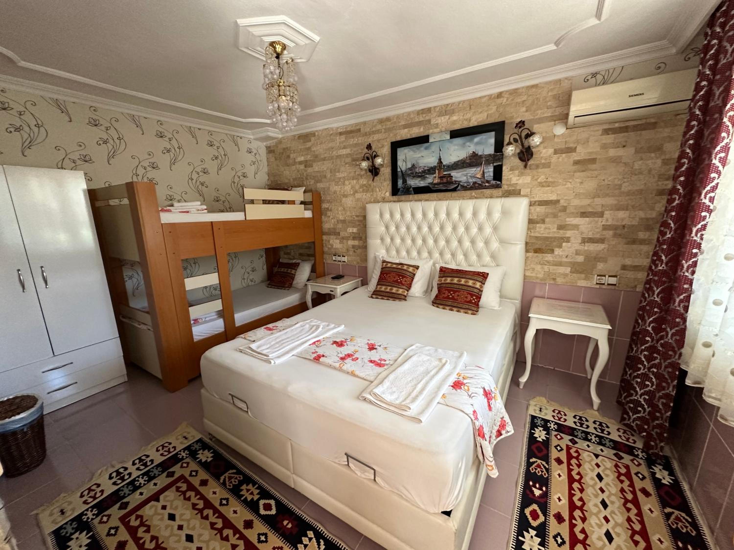 Quadruple Room with Garden View