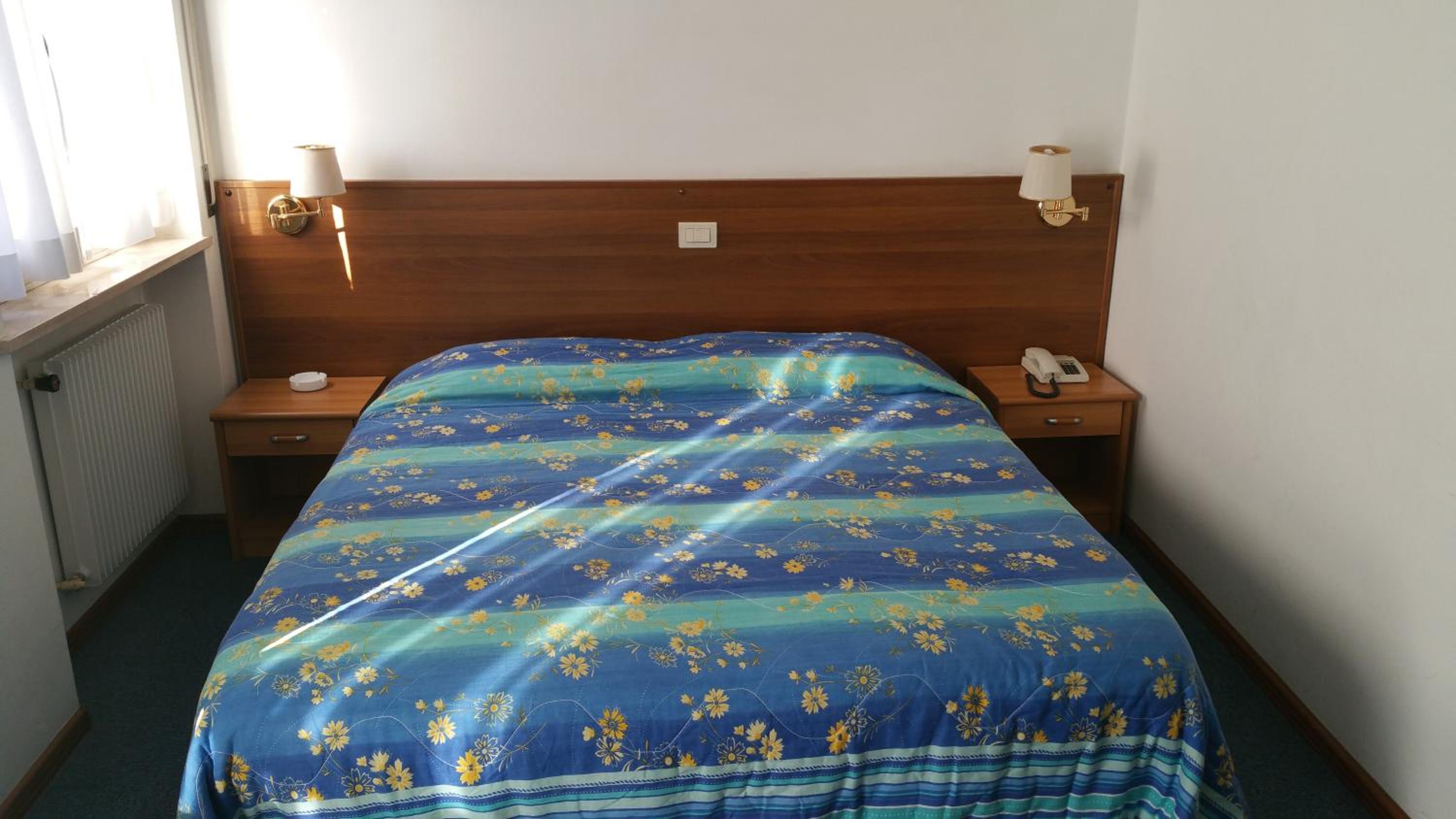 Double or Twin Room photo 2