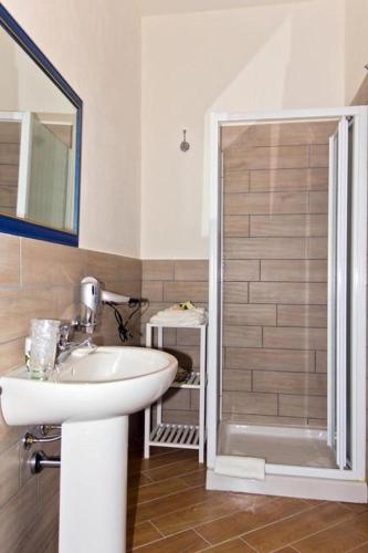Double Room with Private External Bathroom