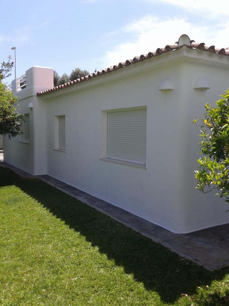 Four-Bedroom House photo 2