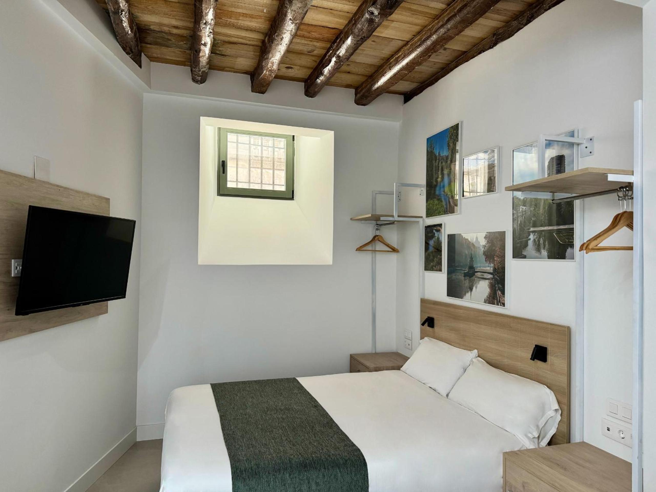 Studio Apartment 001