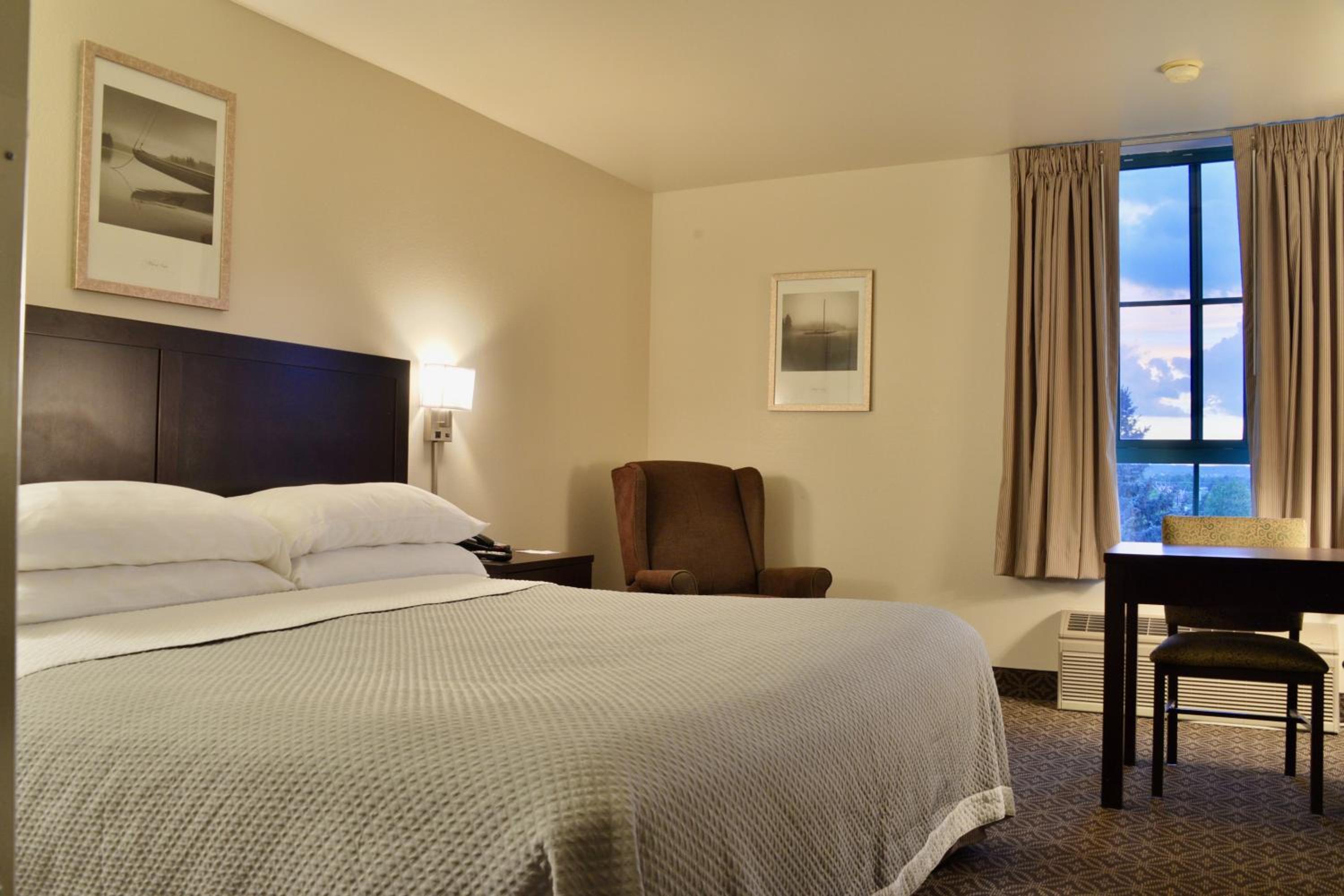 Superior King Room