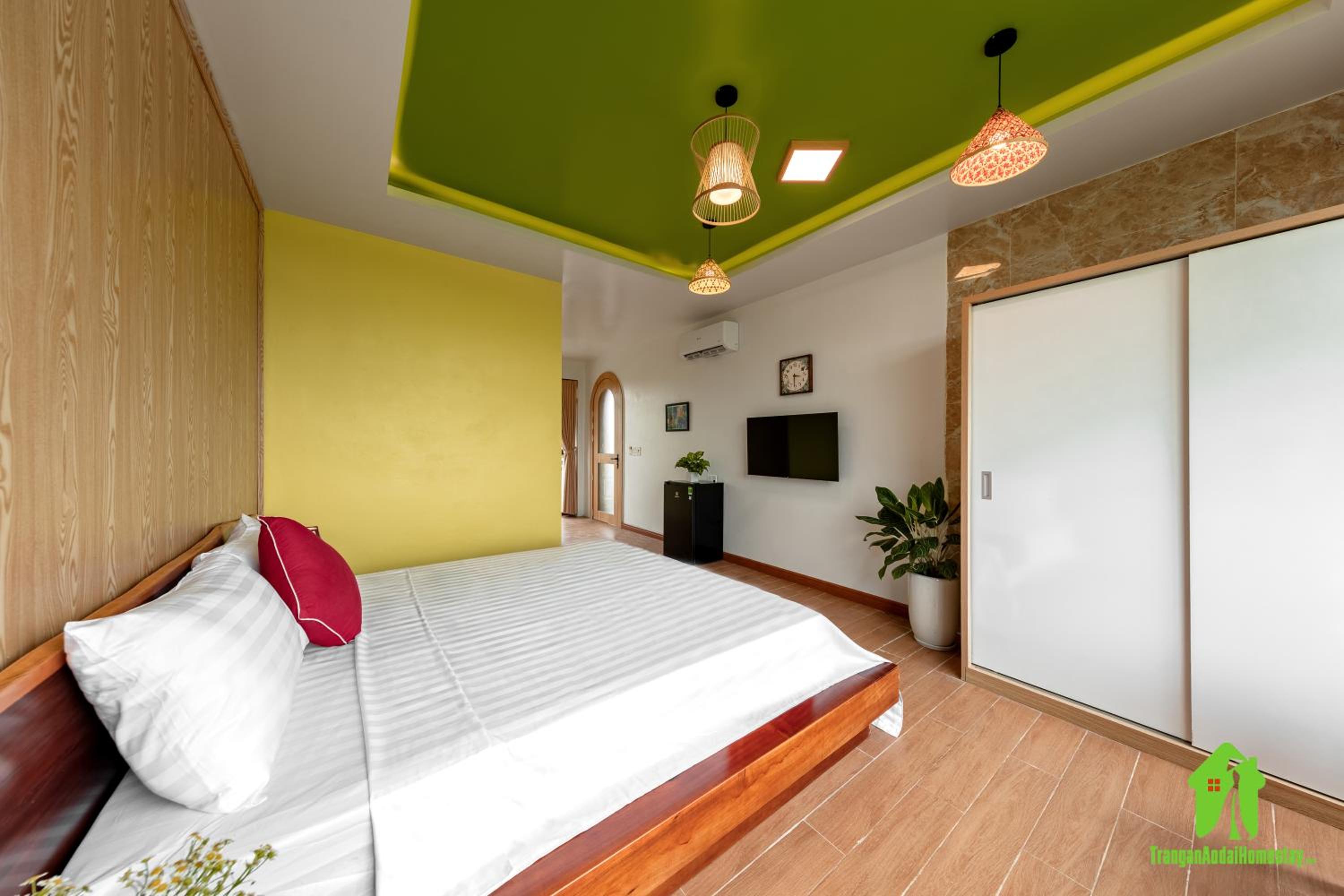 King Room with Mountain View photo 3
