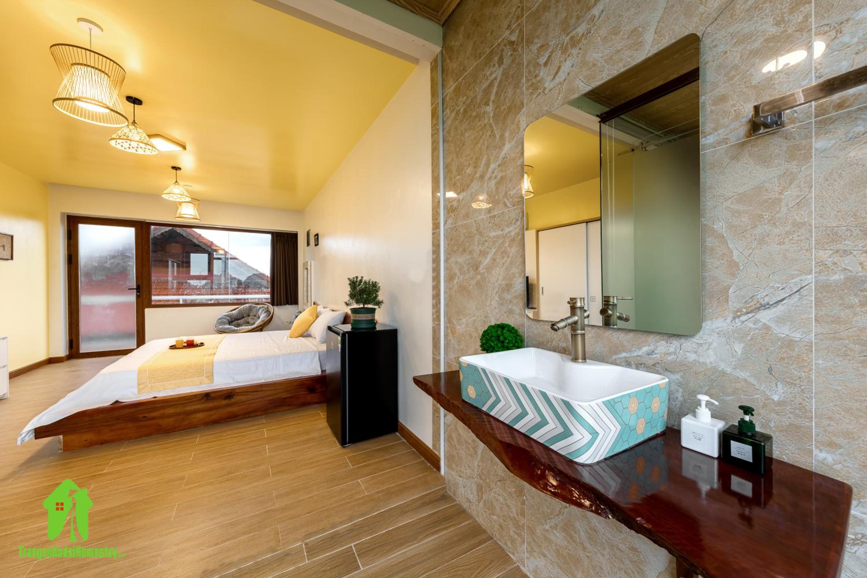 King Room with Mountain View photo 3