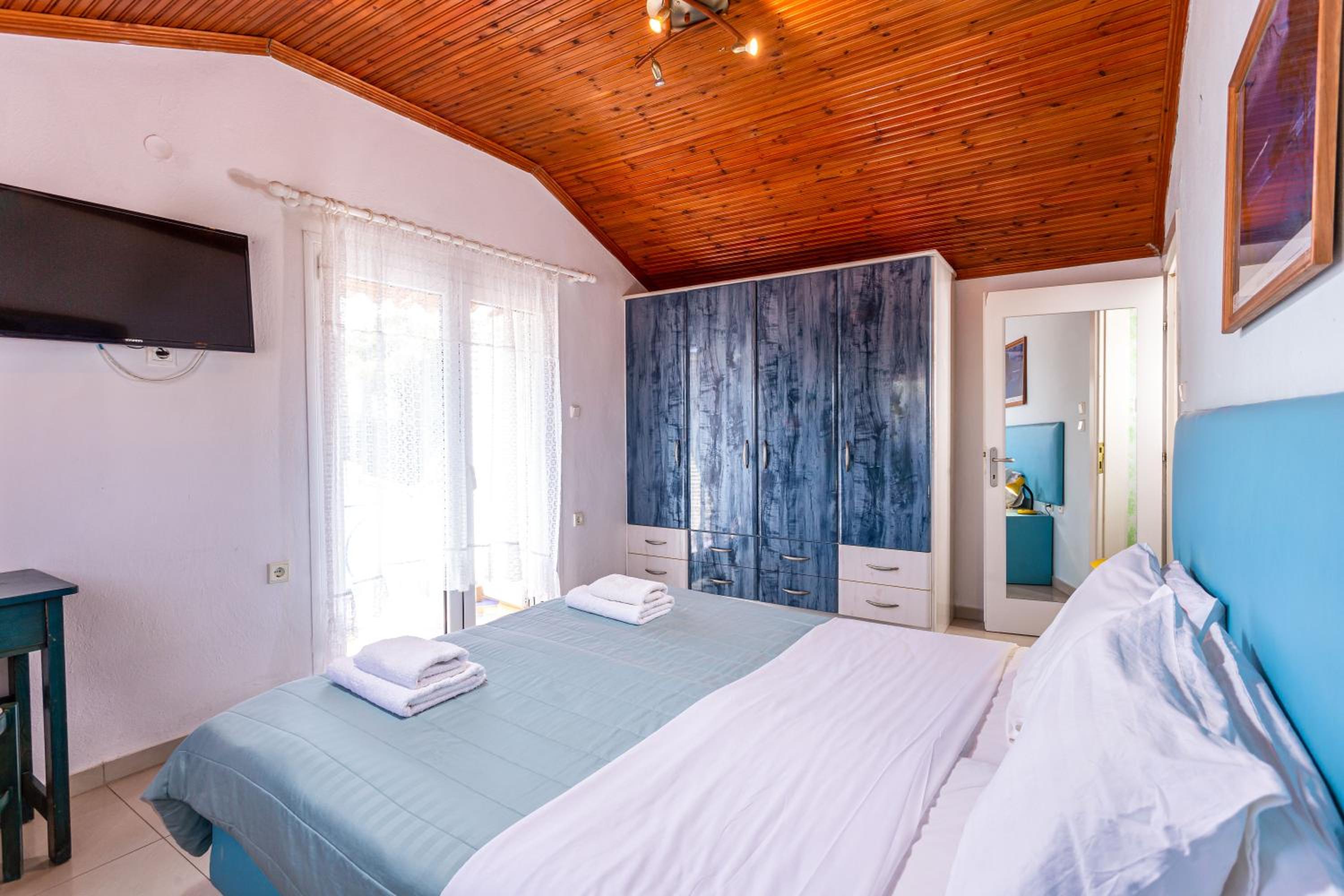 Two-Bedroom Suite photo 1