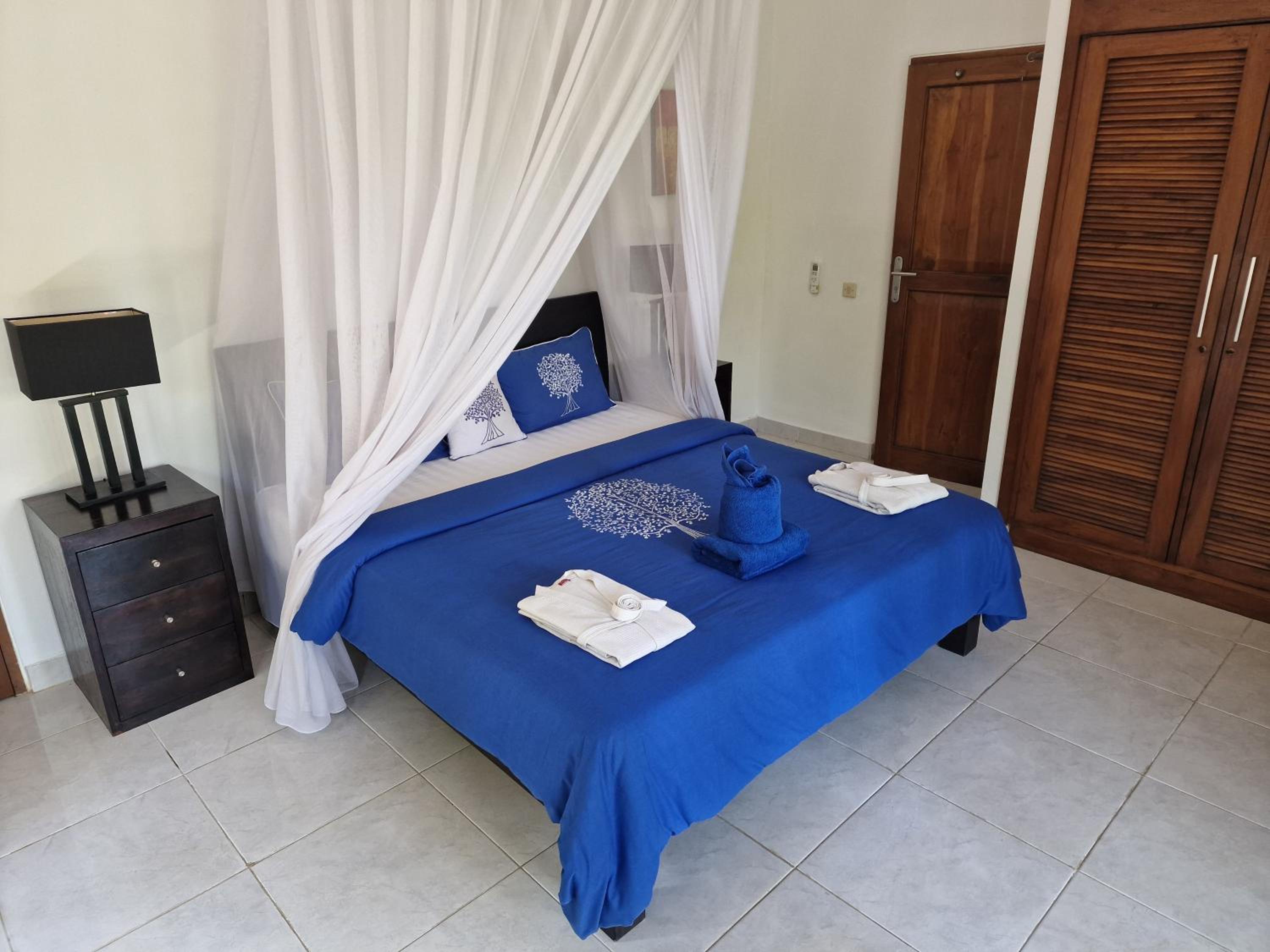 Three-Bedroom Villa photo 1