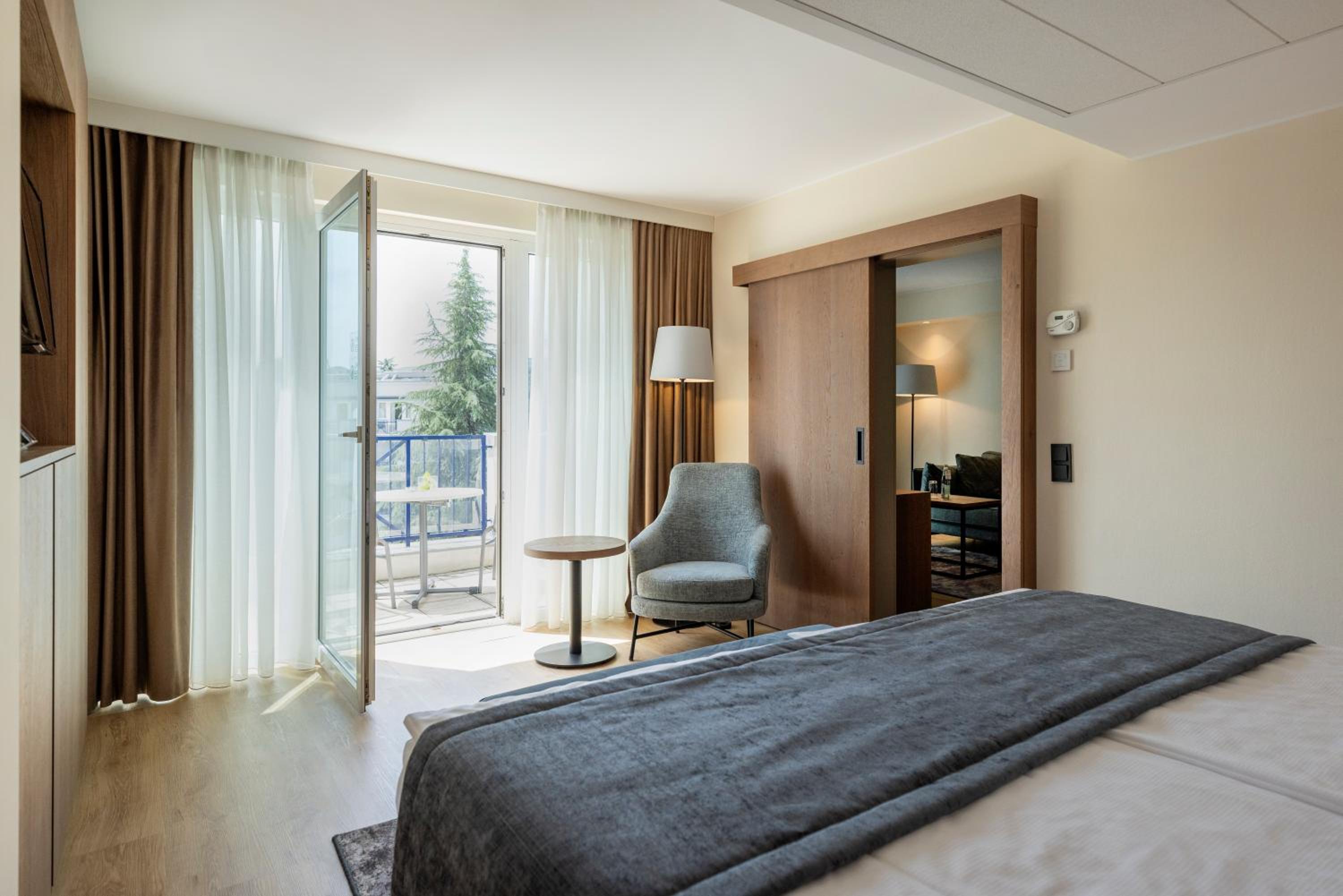 Suite with Garden View