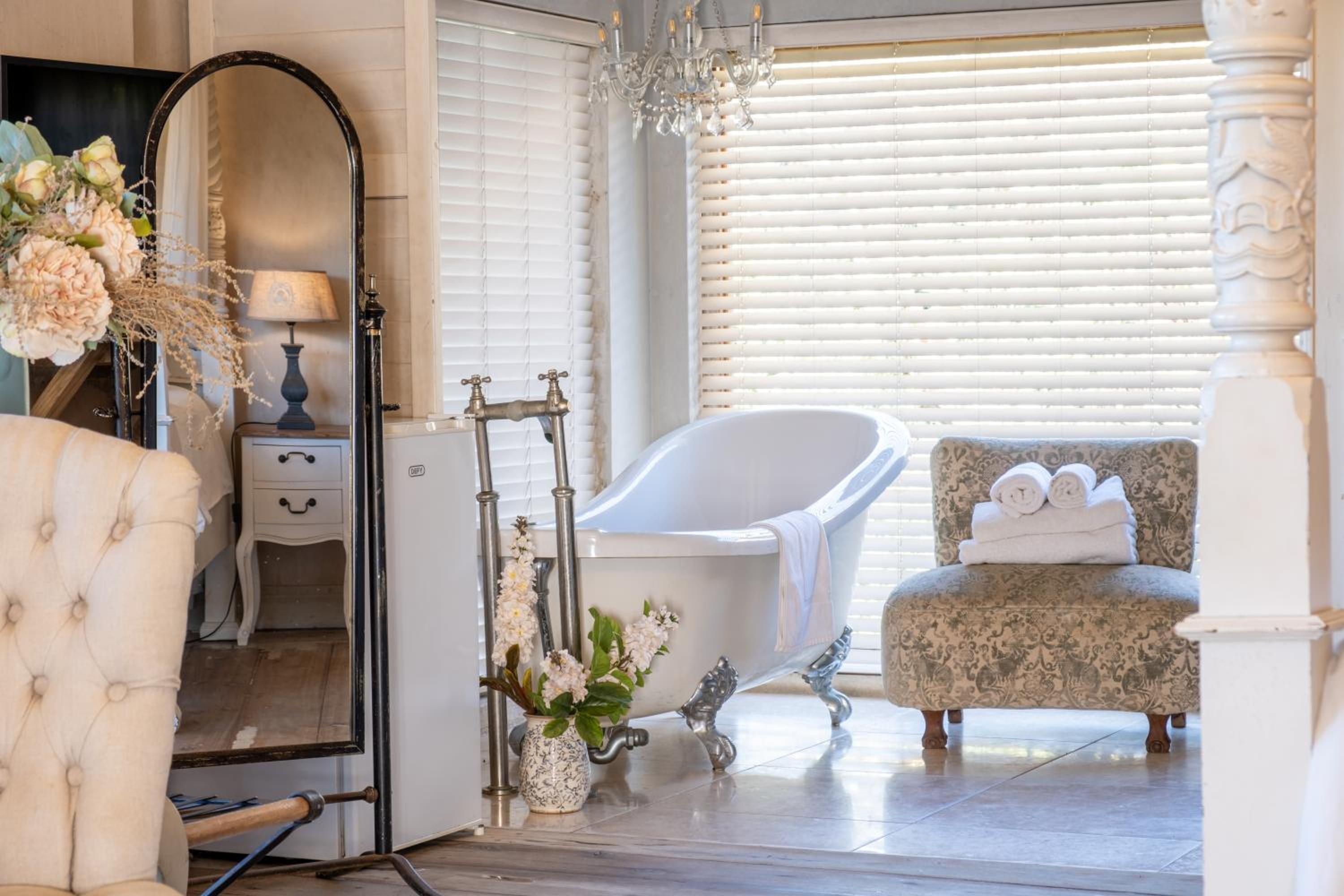 Superior Suite - Photo 15