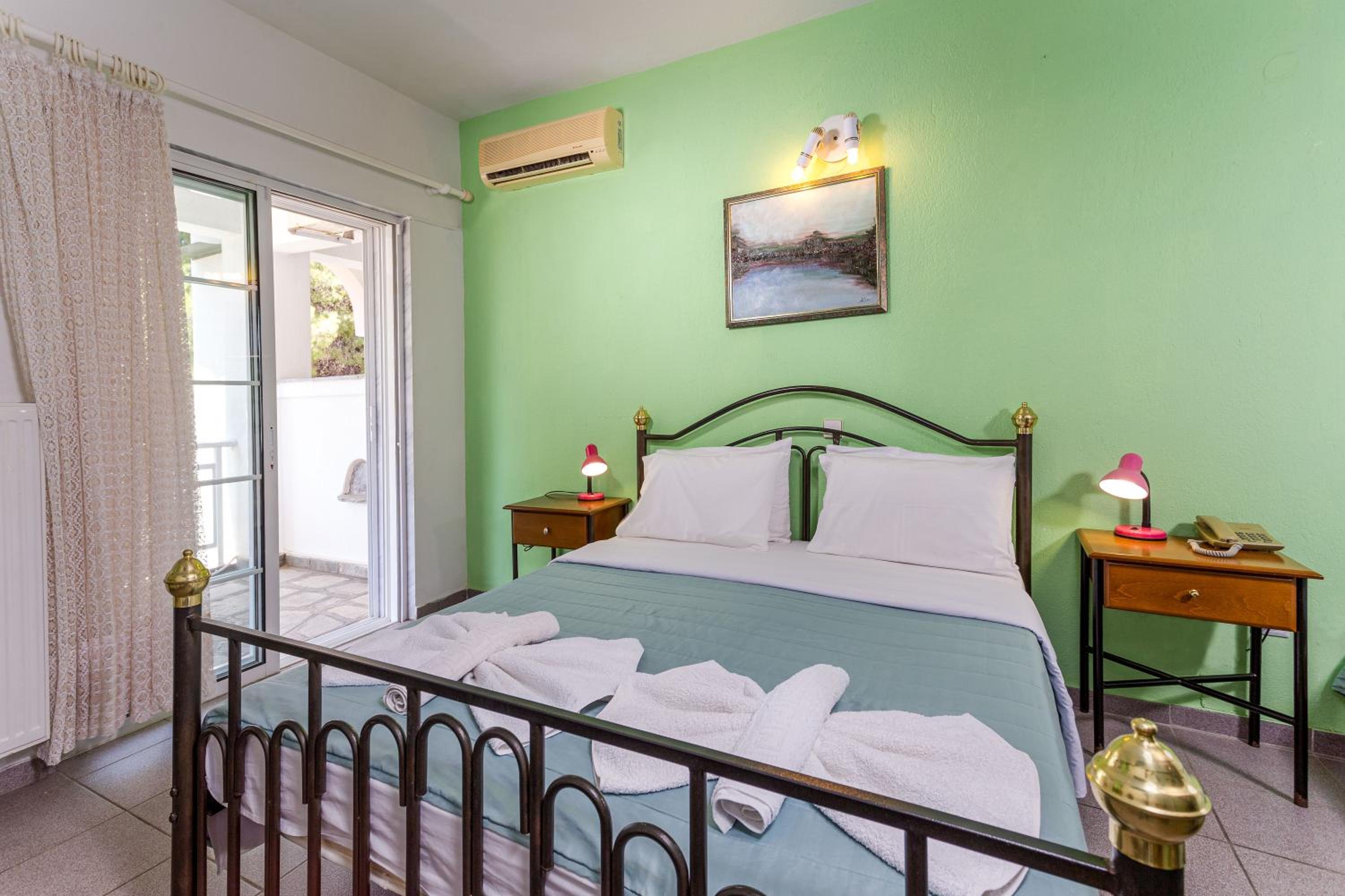 Standard Double Room - Photo 1