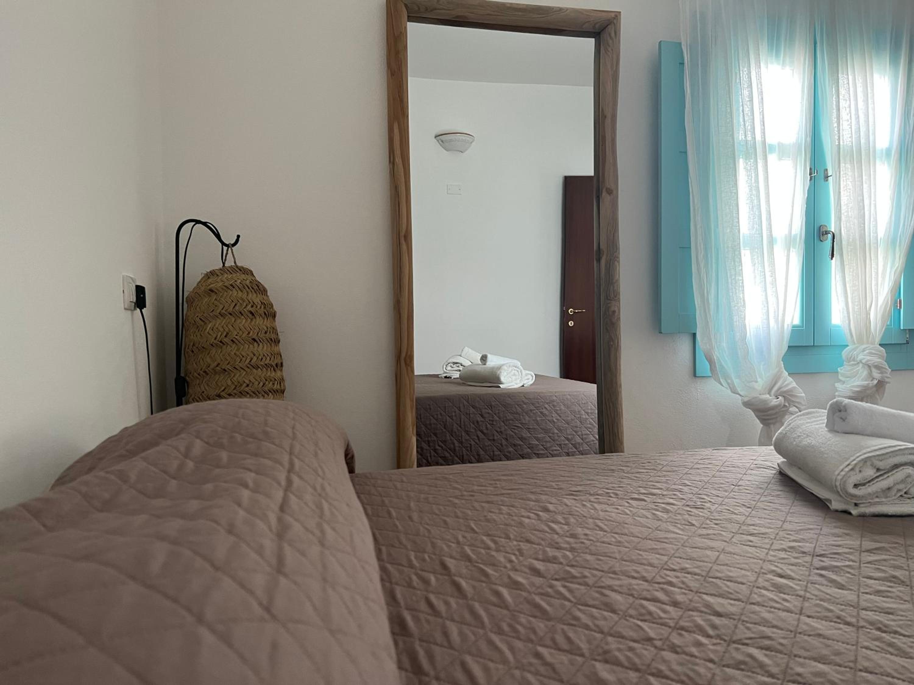 Two-Bedroom House photo 3