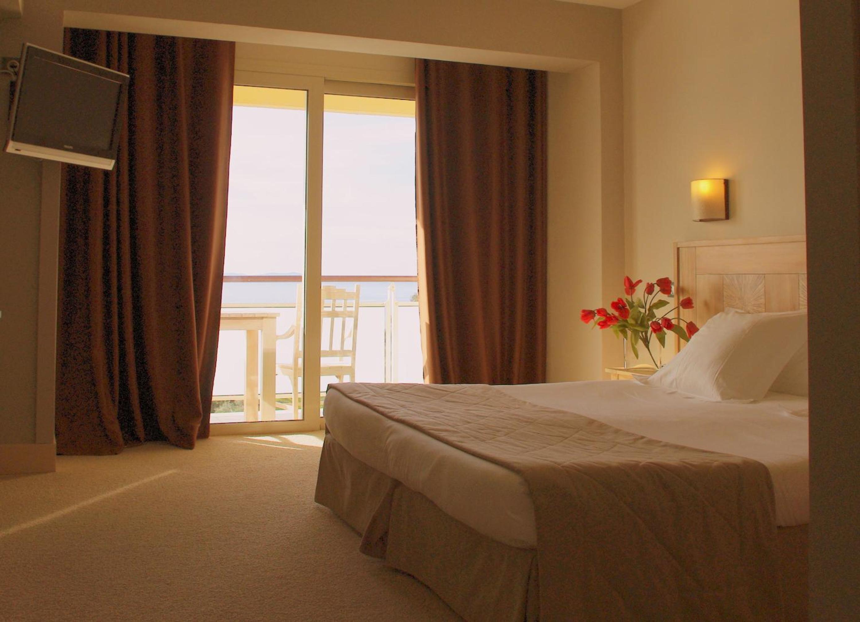 Superior Double or Twin Room - Photo 4