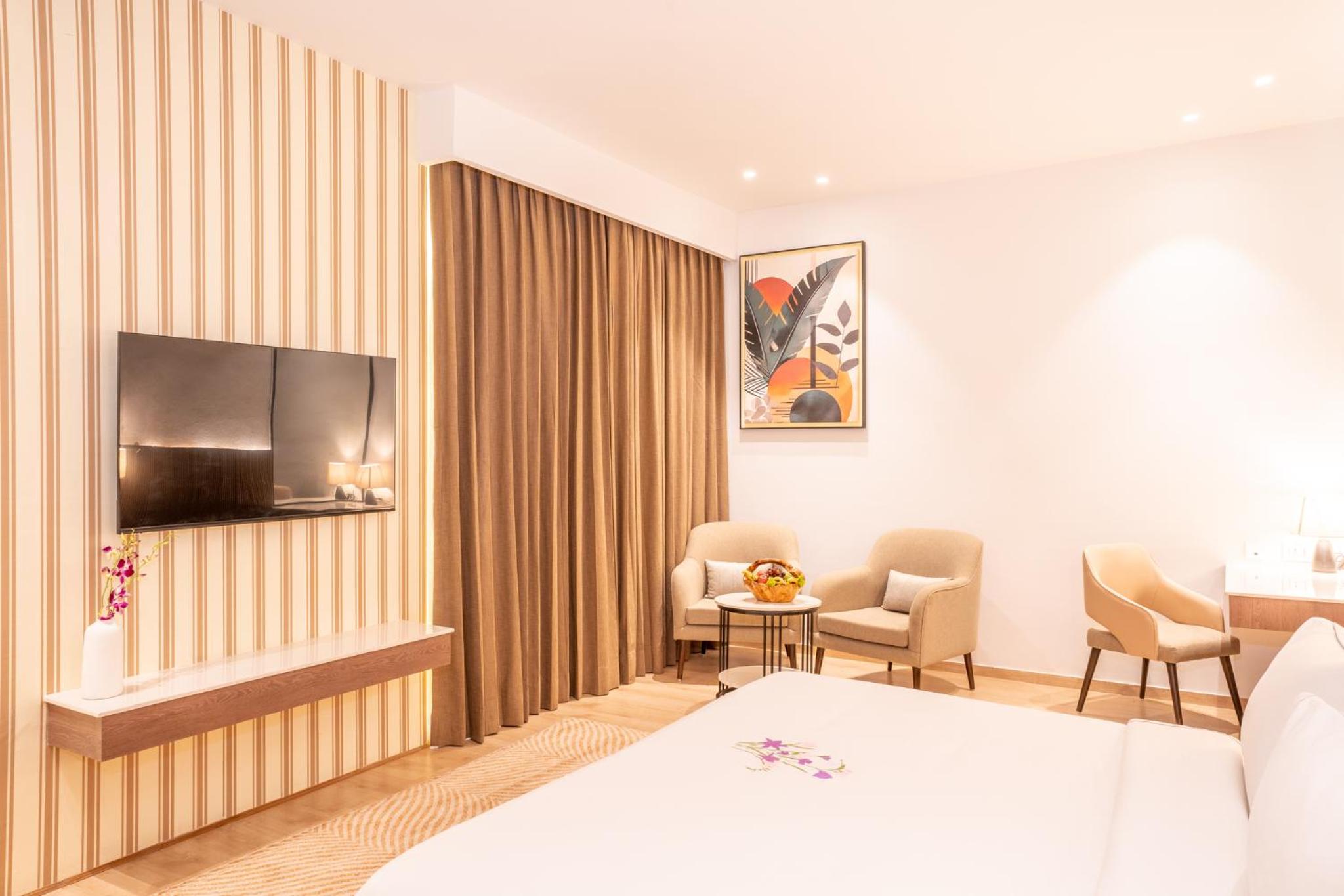 Zinnia Suites with Balcony photo 2