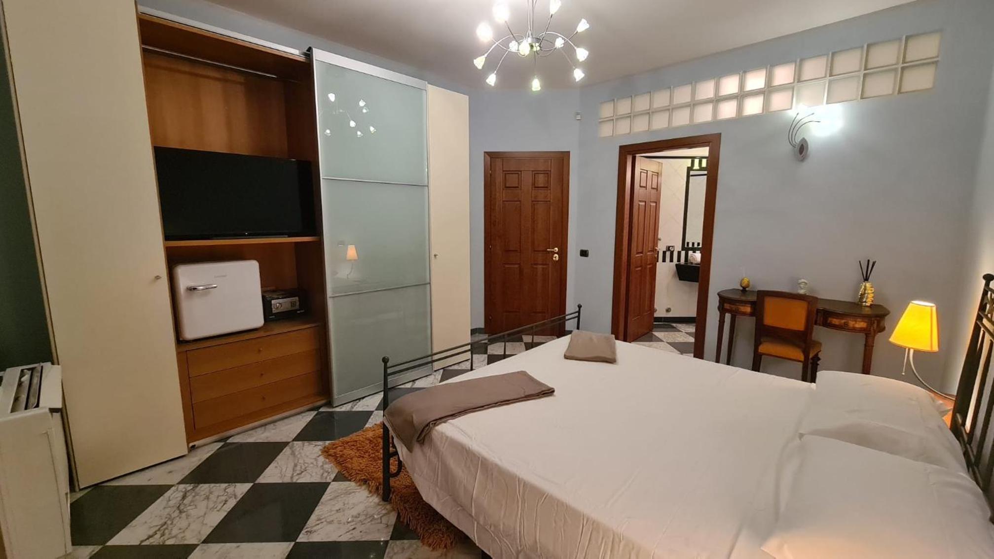 Deluxe Room (2 Adults + 1 Child) photo 1