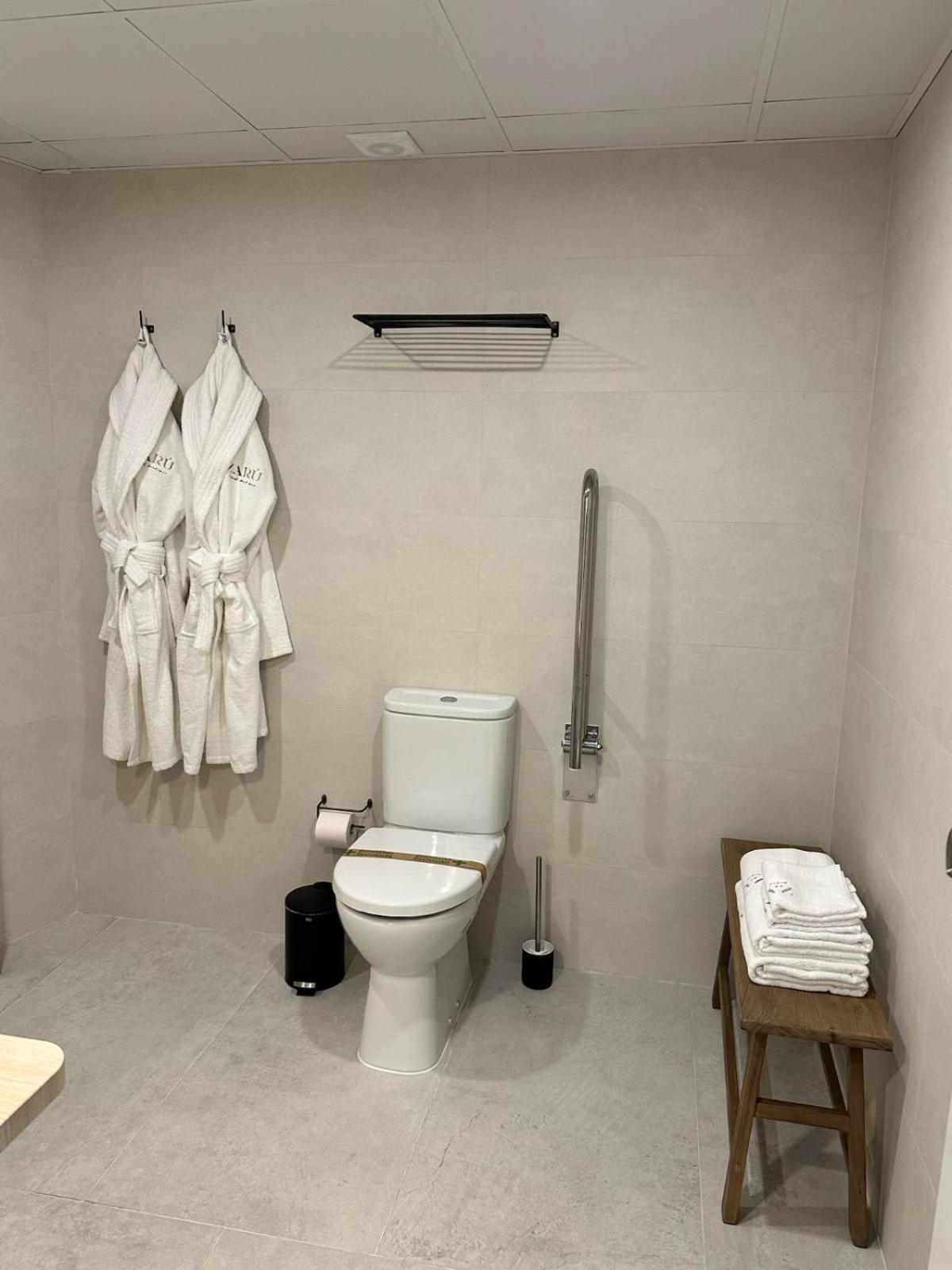 Double Room - Disability Access photo 2