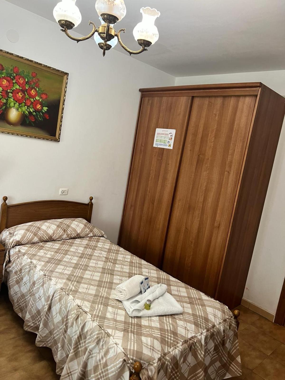 Habitación Doble con Baño Privado