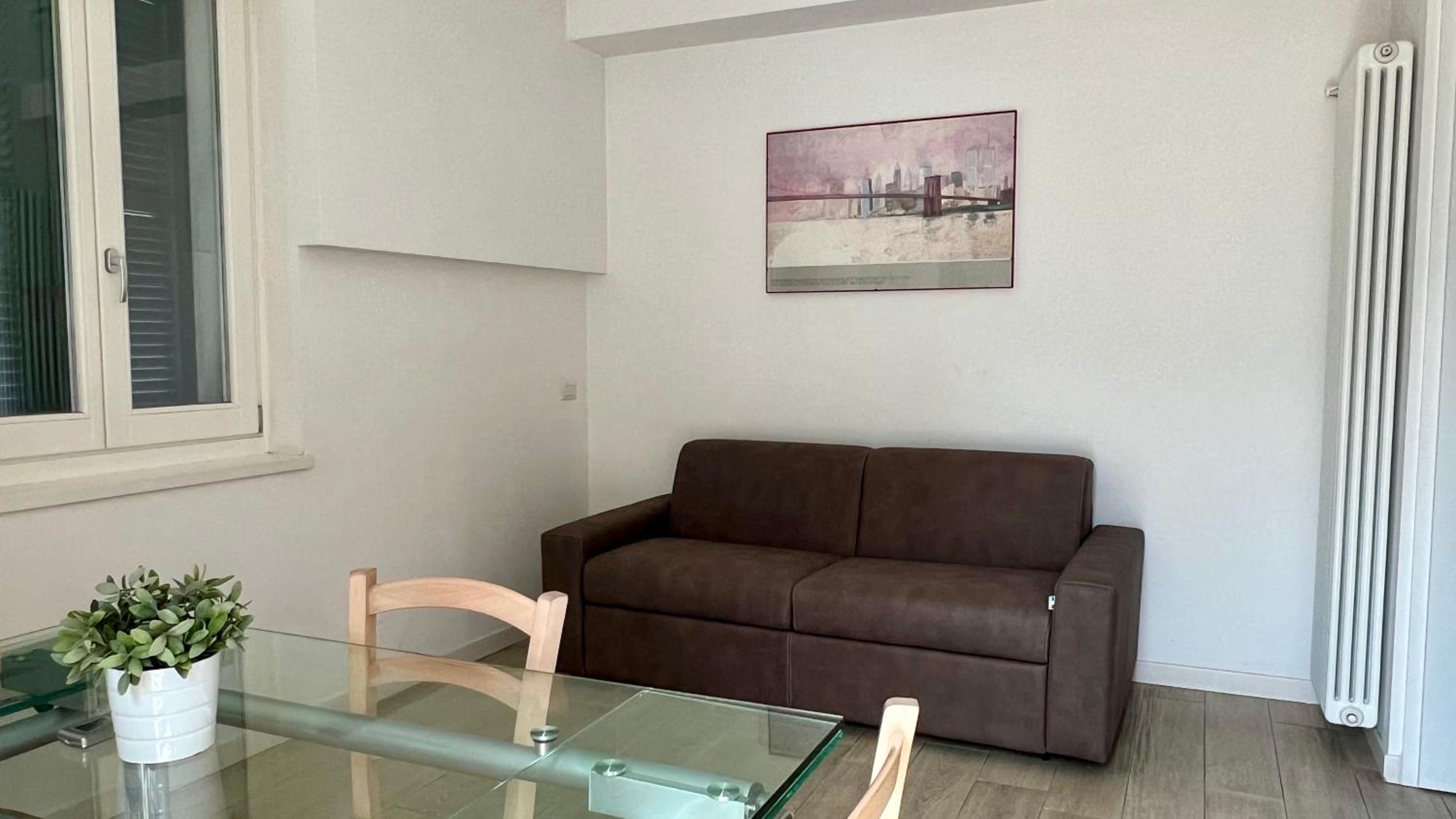 Apartment With Mountain View