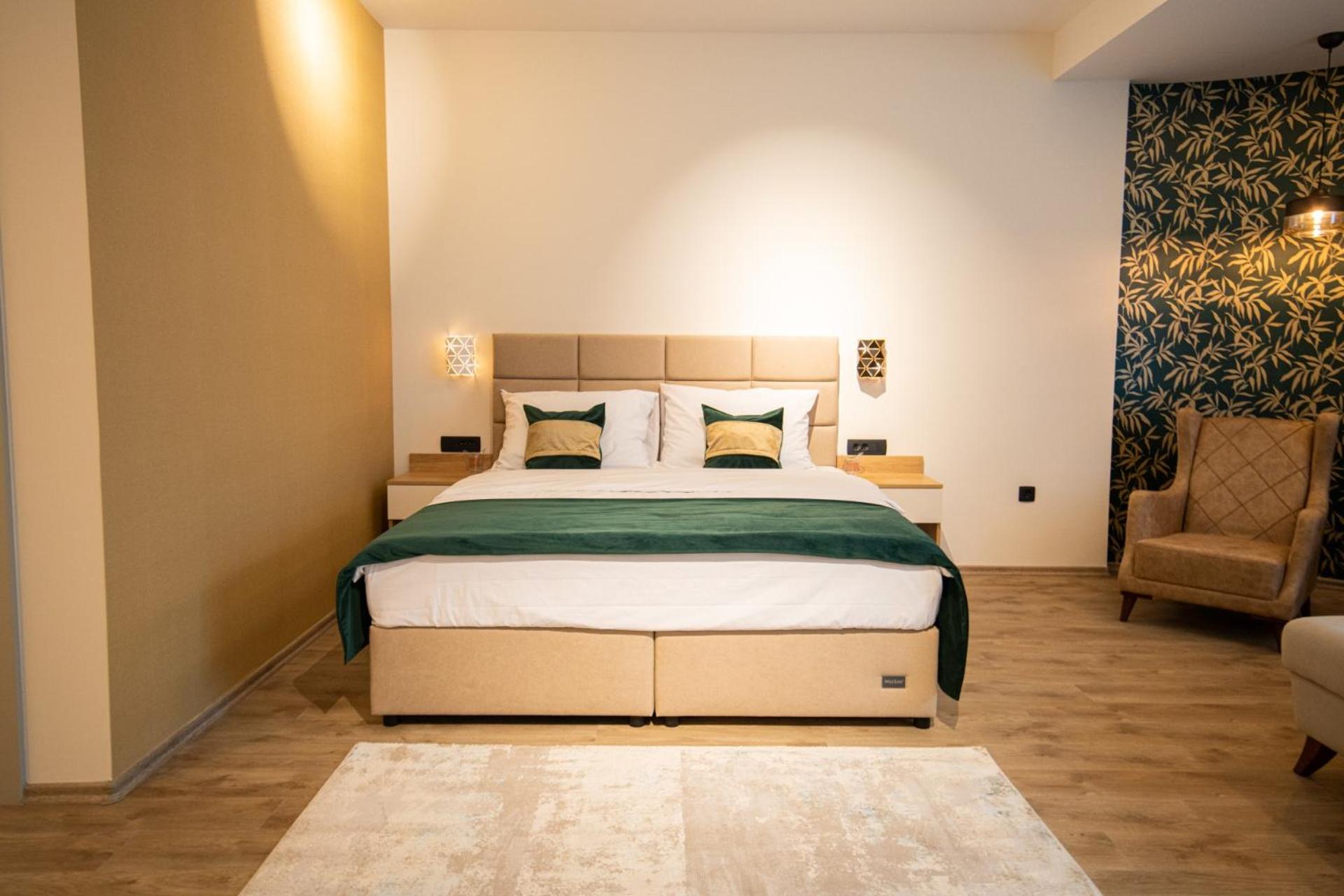 Superior Quadruple Room photo 2