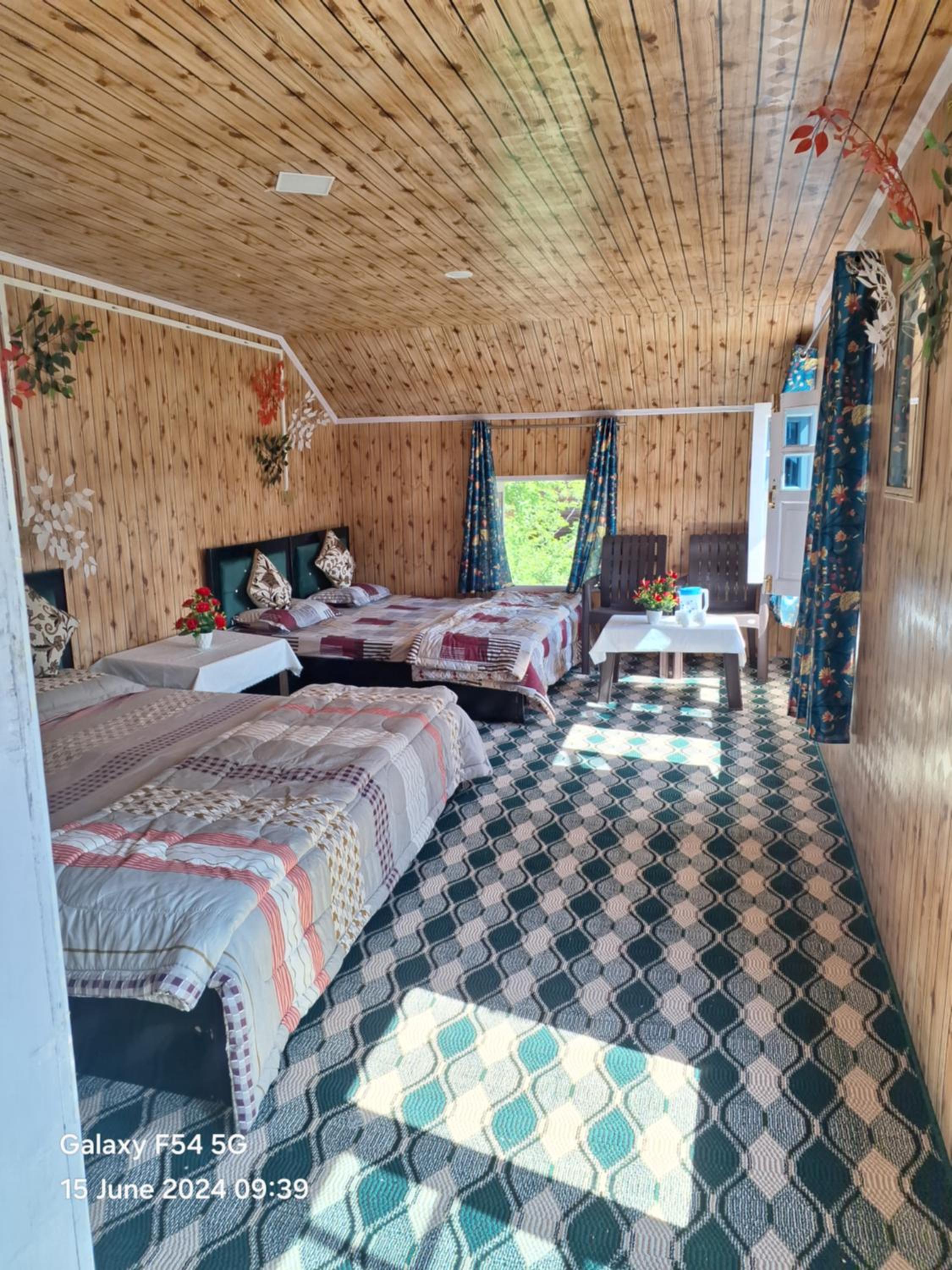 King Room With Two King Beds