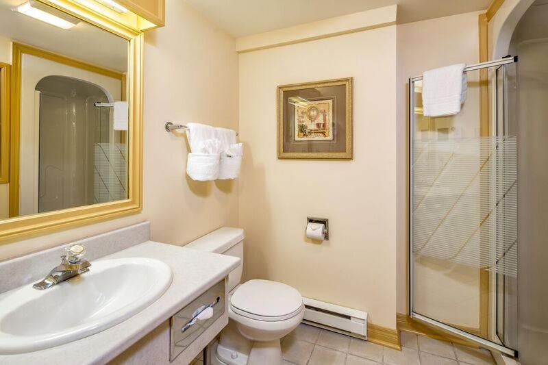 Superior King Room - Non-Smoking photo 3