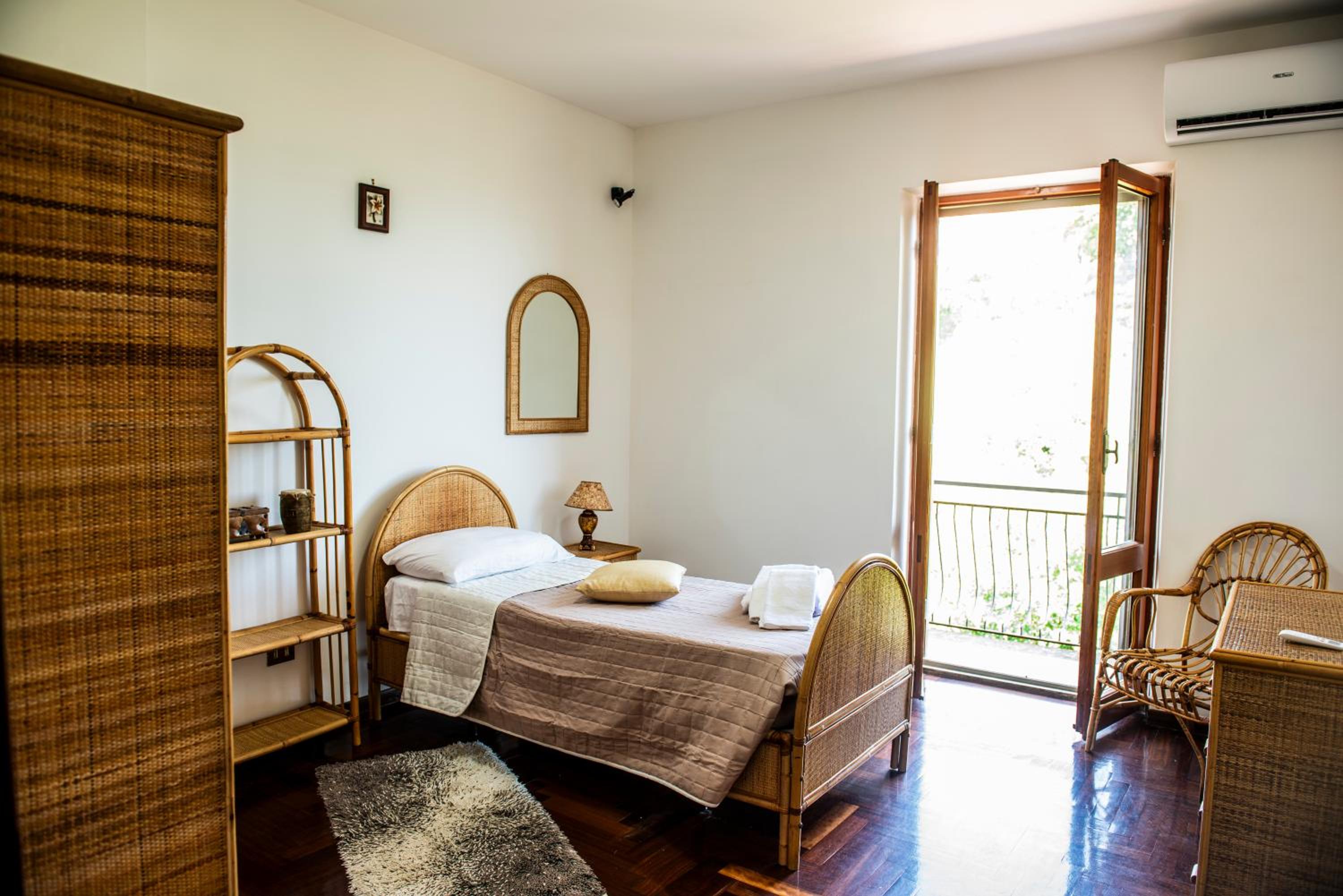 Four-Bedroom Holiday Home photo 1