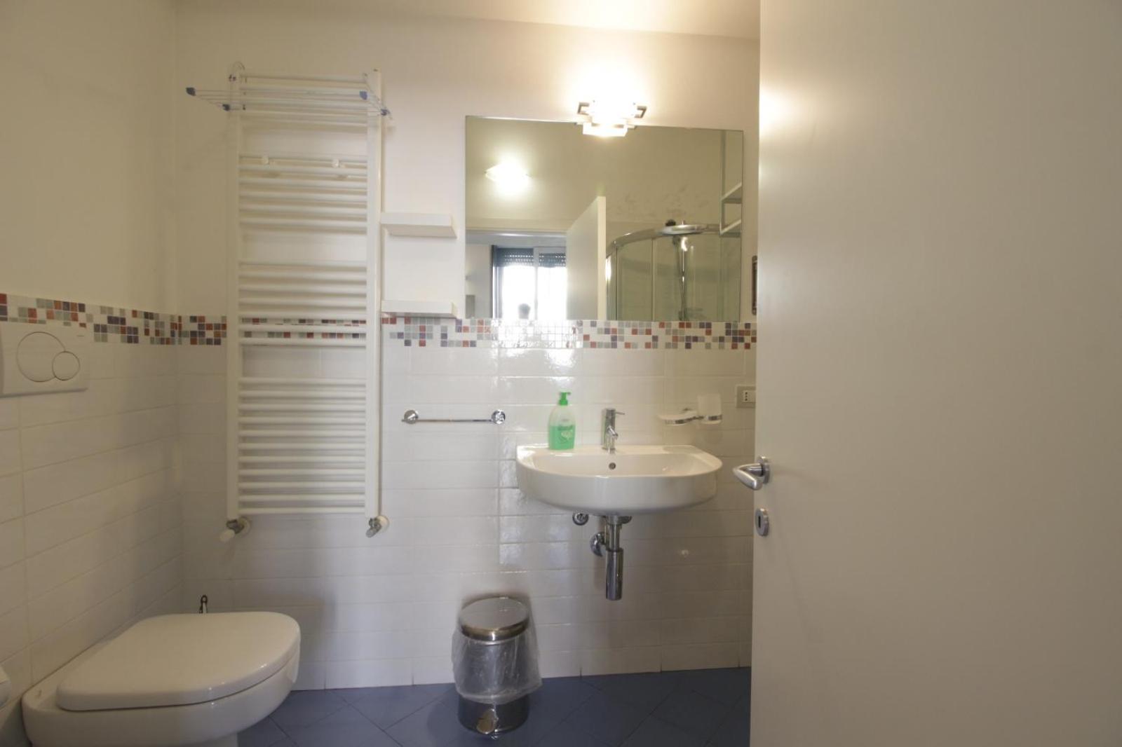 Studio Apartment - Photo 2